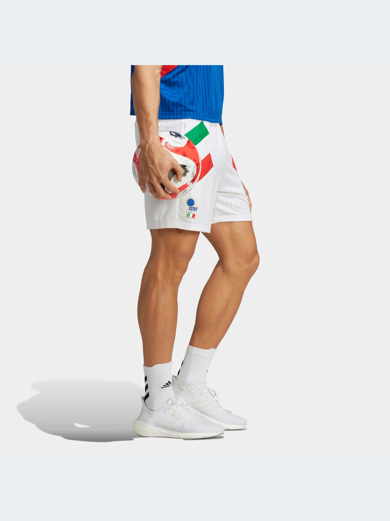 Шорты Adidas модель HT2183-KZ Шорты Adidas модель HT2183-KZ Фото