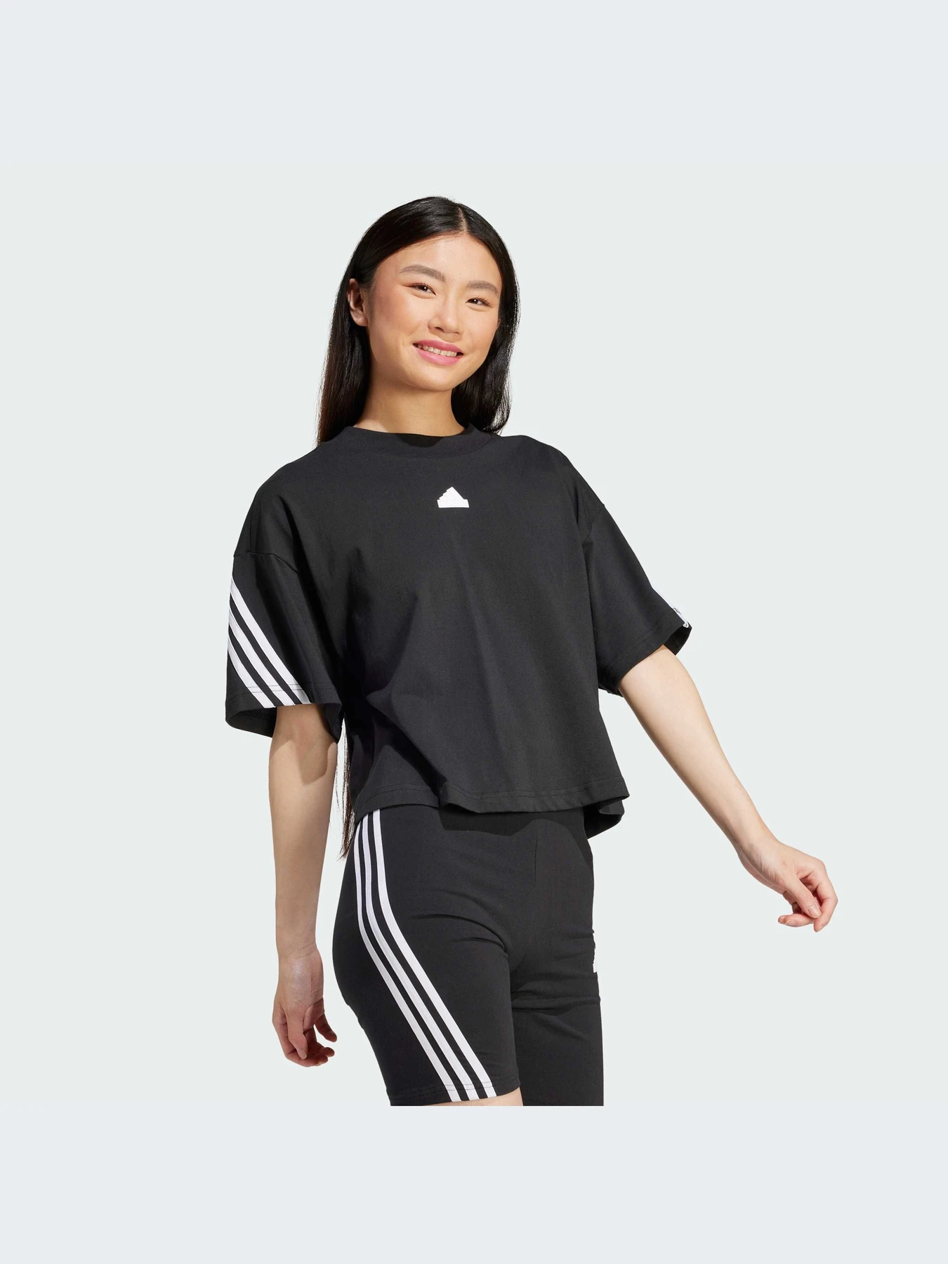 Футболки и поло Adidas Icons модель IP1571-KZ Футболки и поло Adidas Icons модель IP1571-KZ Фото