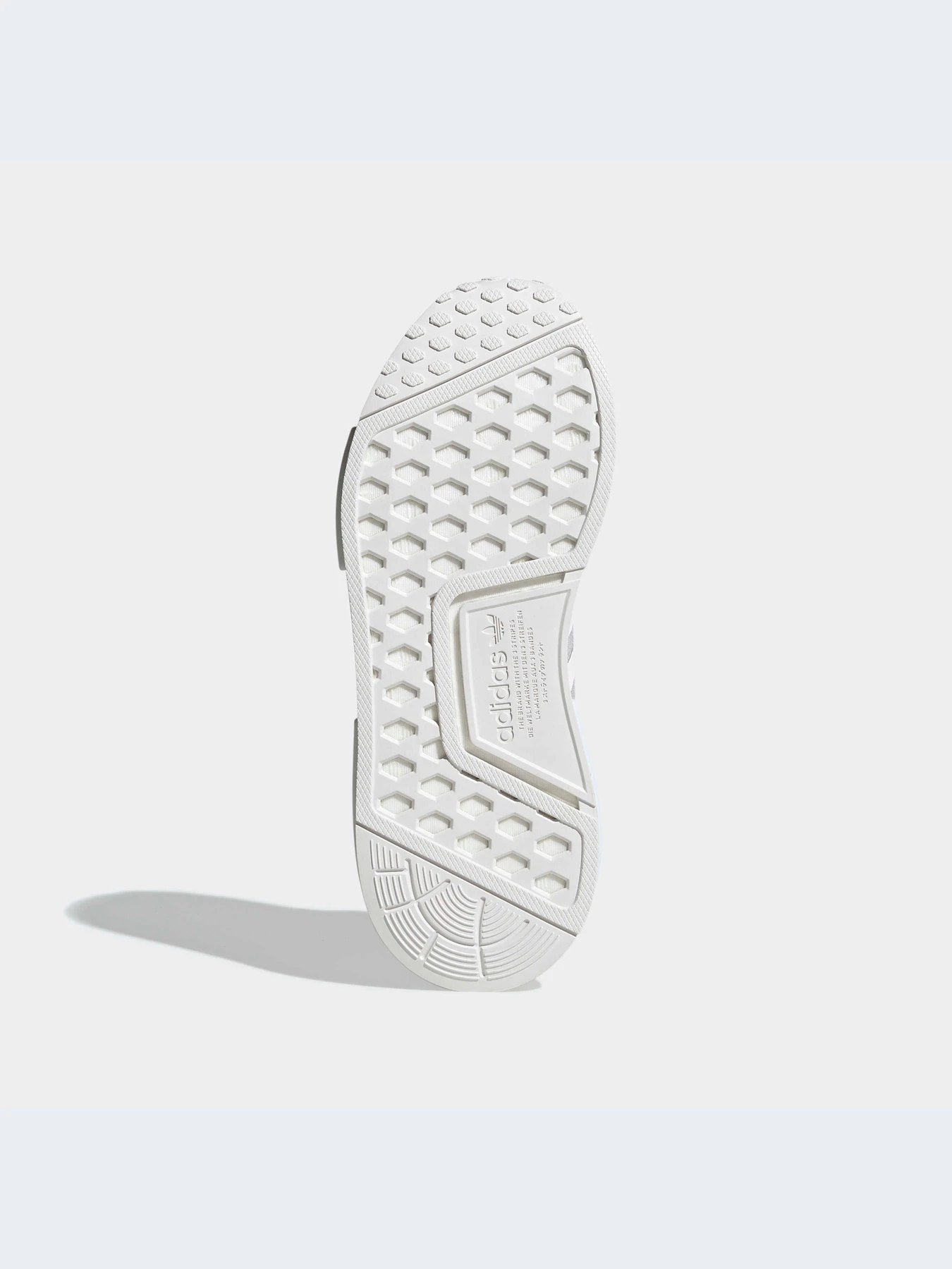 Кроссовки Adidas NMD модель H02334-KZ Кроссовки Adidas NMD модель H02334-KZ Фото