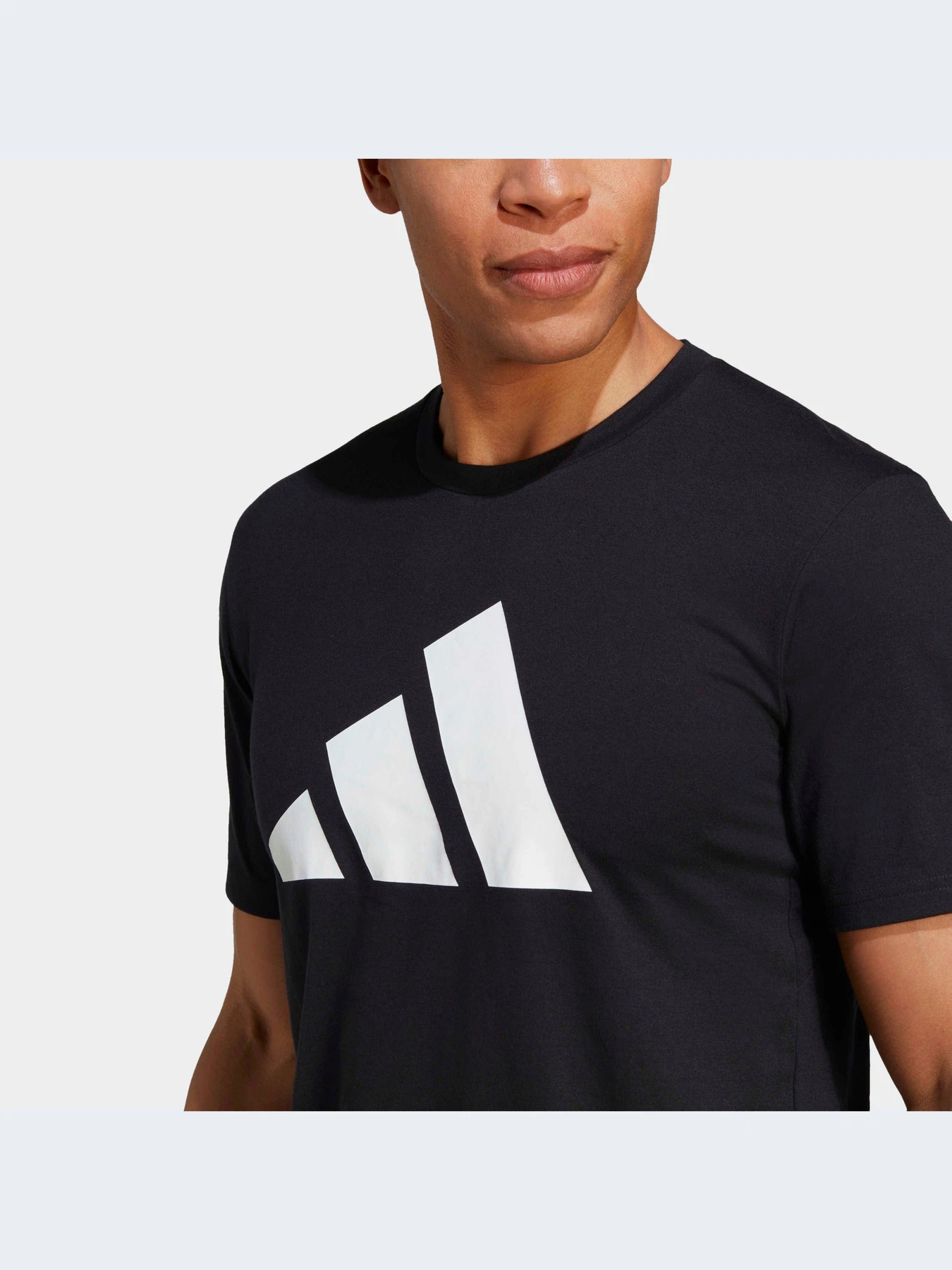Футболки и поло Adidas модель IB8273-KZ Футболки и поло Adidas модель IB8273-KZ Фото