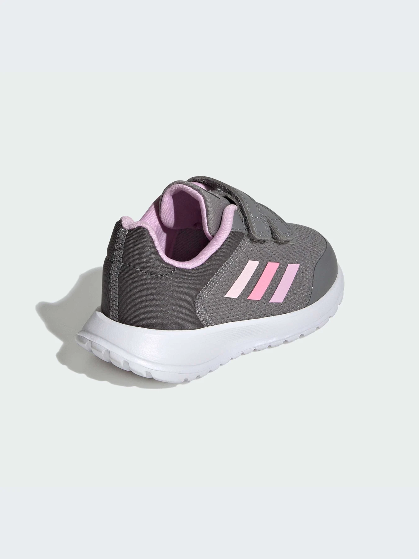 Кроссовки Adidas модель IF0356-KZ Кроссовки Adidas модель IF0356-KZ Фото