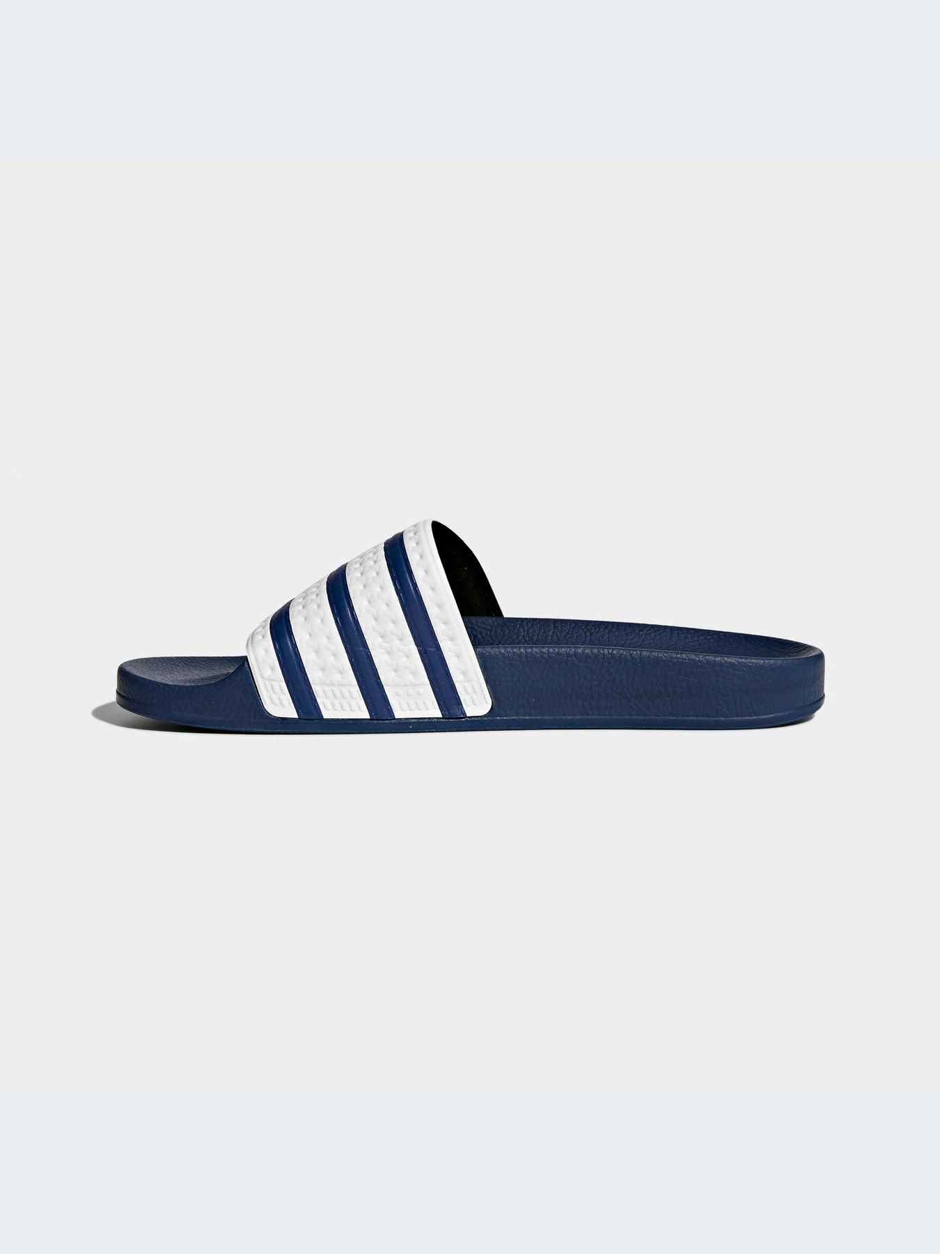 Шлёпанцы Adidas Adilette модель G16220-KZ Шлёпанцы Adidas Adilette модель G16220-KZ Фото