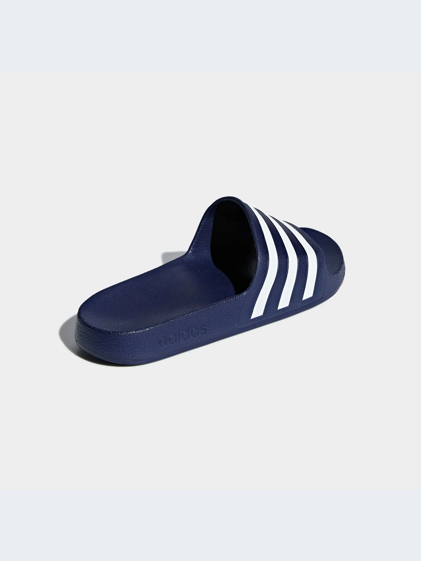 Шлёпанцы Adidas Adilette модель F35542-KZ Шлёпанцы Adidas Adilette модель F35542-KZ Фото
