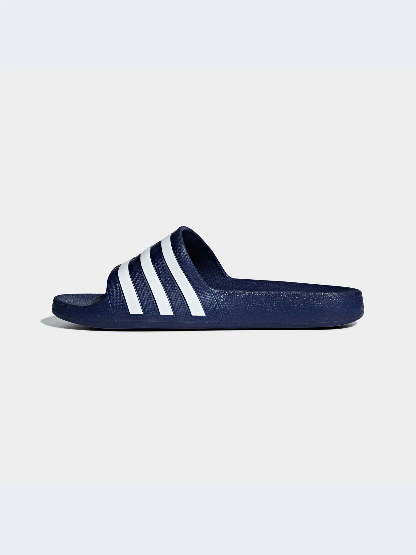 Шлёпанцы Adidas Adilette модель F35542-KZ Шлёпанцы Adidas Adilette модель F35542-KZ Фото