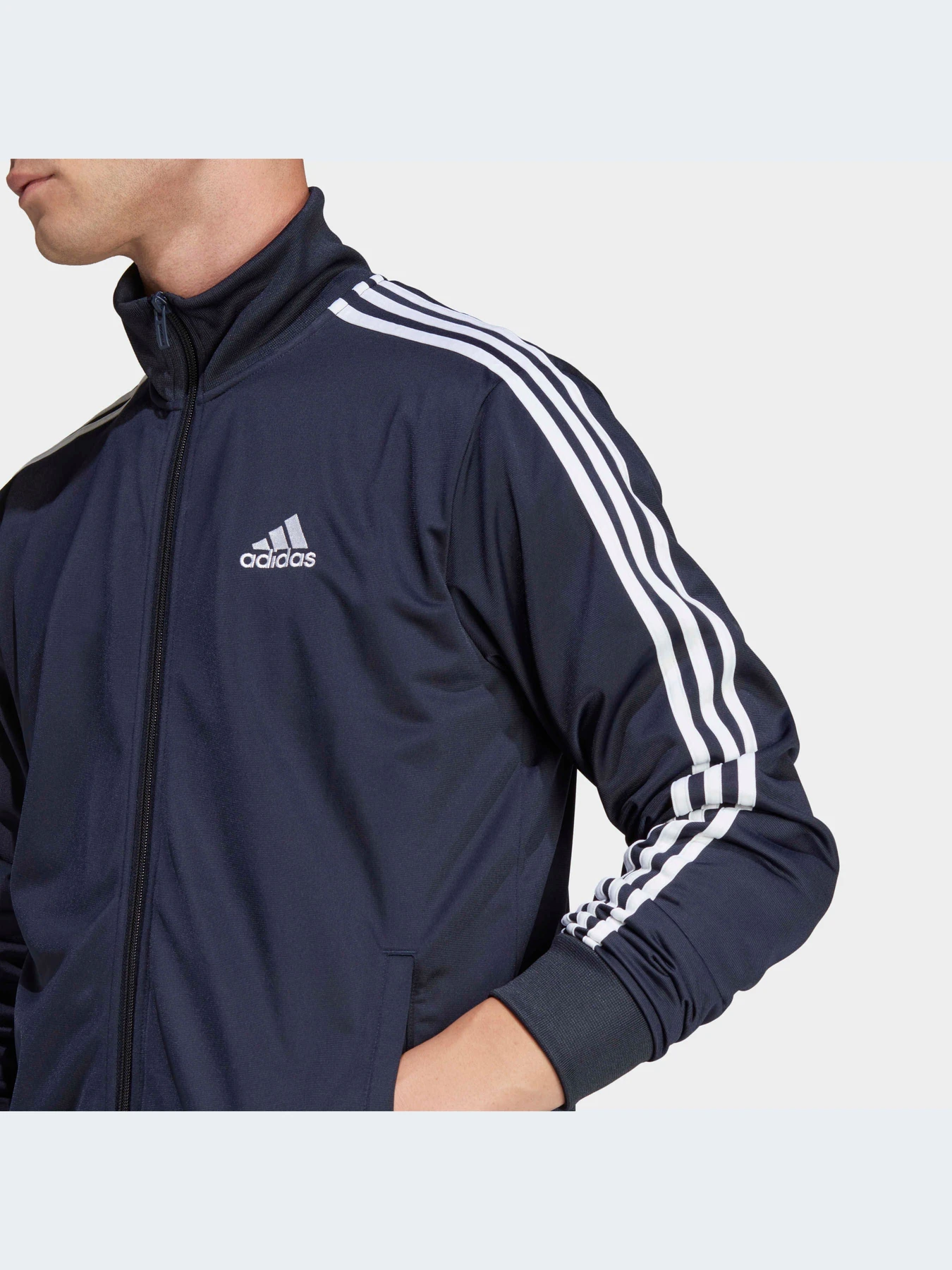 Костюмы Adidas модель HZ2220-KZ Костюмы Adidas модель HZ2220-KZ Фото