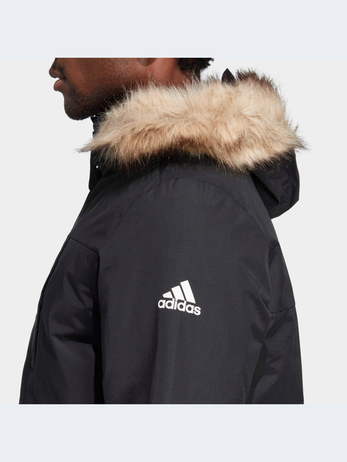 Куртки и дубленки Adidas модель GT1699-KZ Куртки и дубленки Adidas модель GT1699-KZ Фото