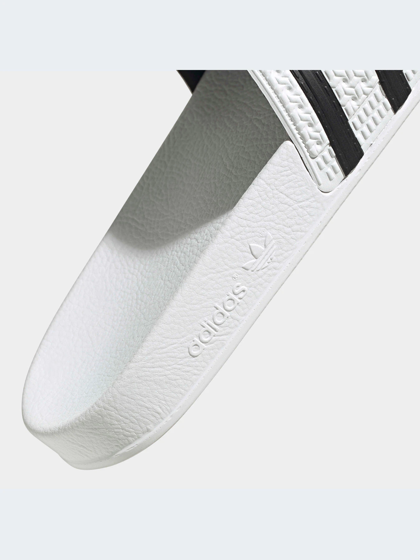 Шлёпанцы Adidas Adilette модель 280648-KZ Шлёпанцы Adidas Adilette модель 280648-KZ Фото