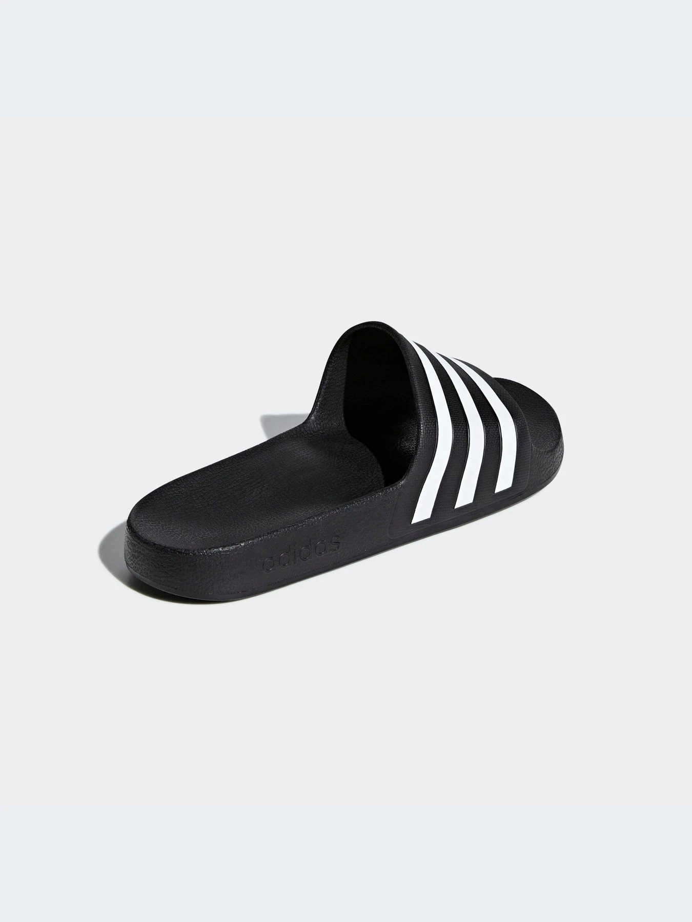Шлёпанцы Adidas Adilette модель F35543-KZ Шлёпанцы Adidas Adilette модель F35543-KZ Фото