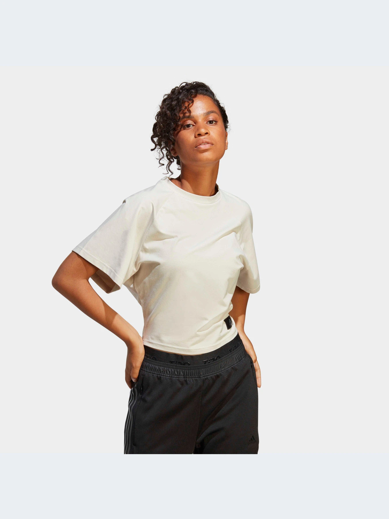 Футболки и поло Adidas модель HN6484-KZ Футболки и поло Adidas модель HN6484-KZ Фото