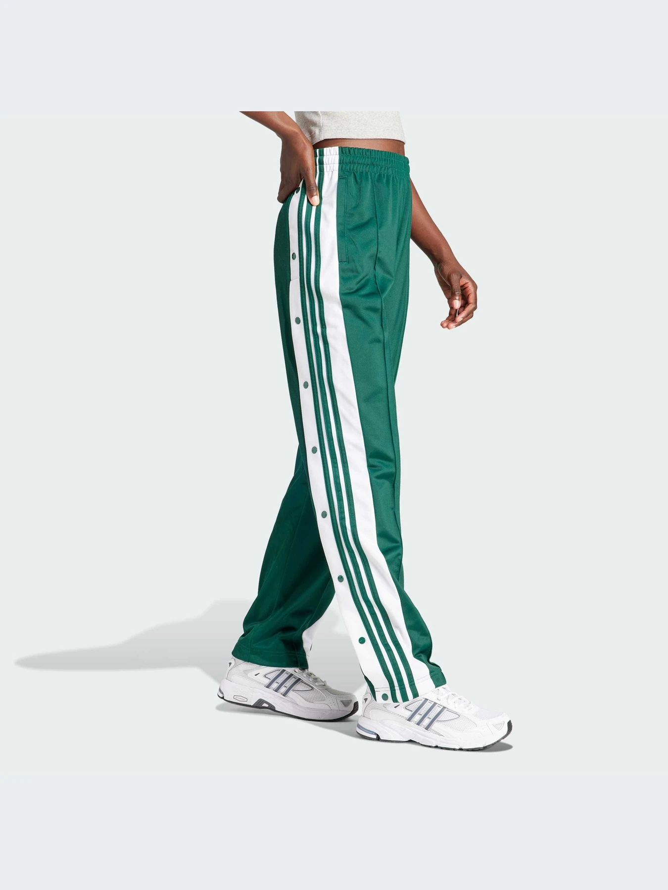 Брюки Adidas Adicolor модель IP0623-KZ Брюки Adidas Adicolor модель IP0623-KZ Фото