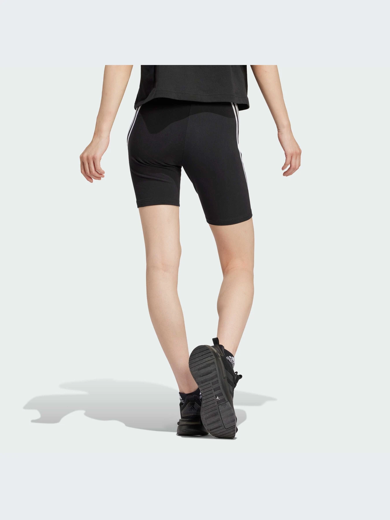 Шорты Adidas Icons модель IP1569-KZ Шорты Adidas Icons модель IP1569-KZ Фото