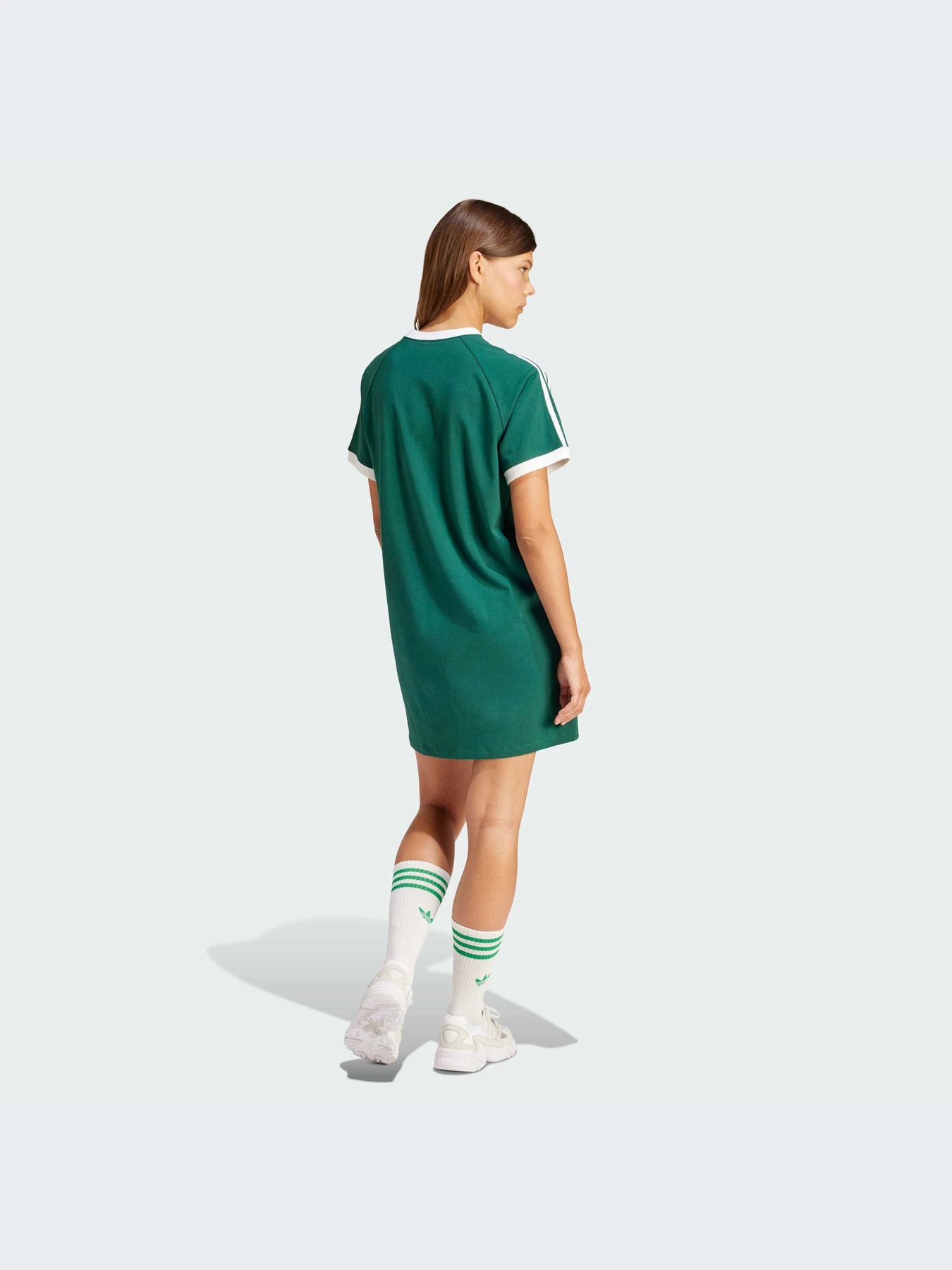 Платья Adidas Adicolor модель IR8085-KZ Платья Adidas Adicolor модель IR8085-KZ Фото