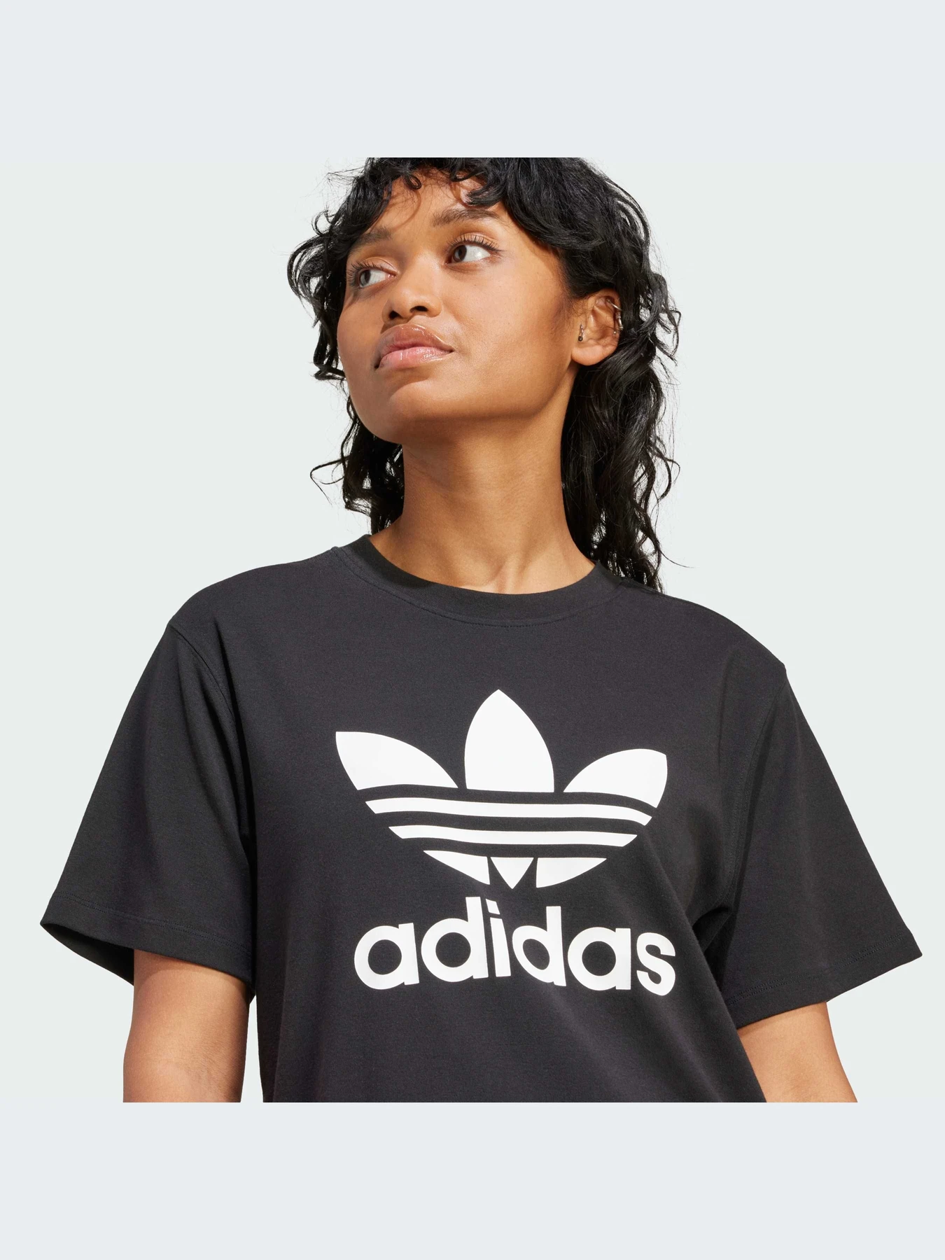 Футболки и поло Adidas Adicolor модель IR9533-KZ Футболки и поло Adidas Adicolor модель IR9533-KZ Фото