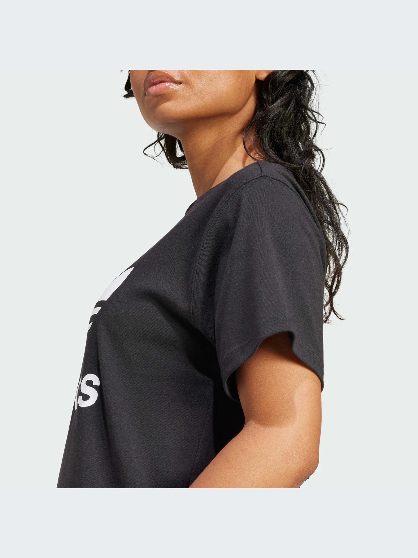 Футболки и поло Adidas Adicolor модель IR9533-KZ Футболки и поло Adidas Adicolor модель IR9533-KZ Фото