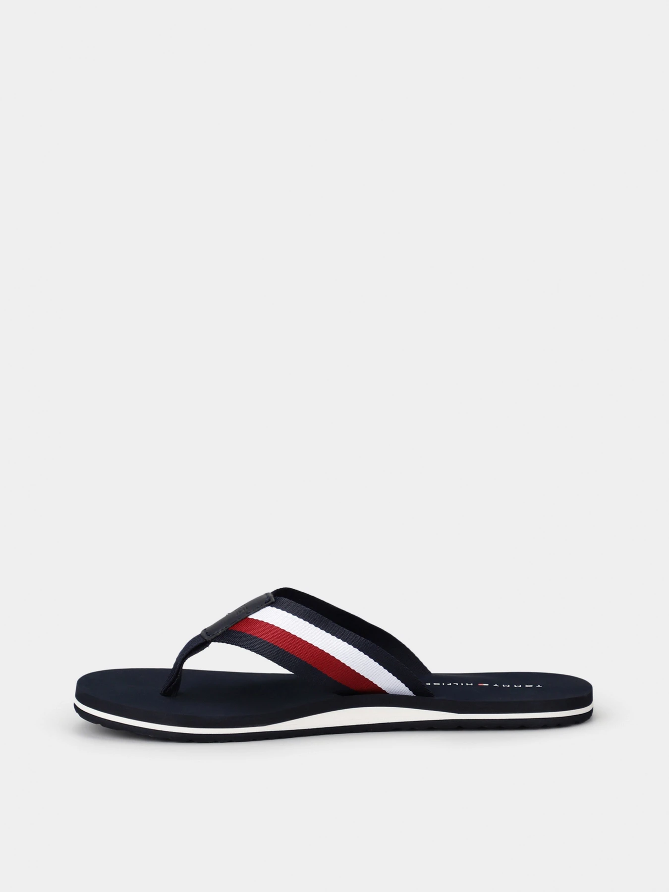 Шлёпанцы Tommy Hilfiger модель FM0FM04913-DW5 Шлёпанцы Tommy Hilfiger модель FM0FM04913-DW5 Фото