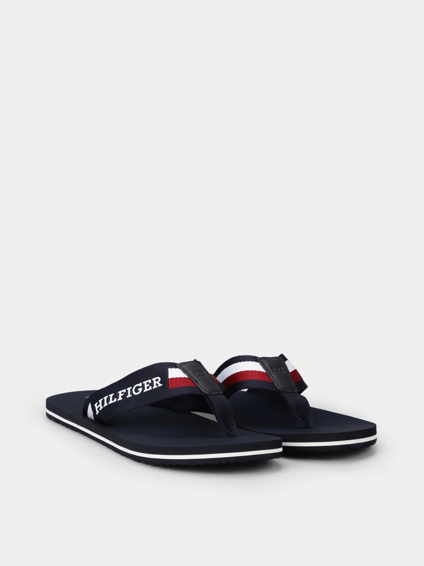 Шлёпанцы Tommy Hilfiger модель FM0FM04913-DW5 Шлёпанцы Tommy Hilfiger модель FM0FM04913-DW5 Фото