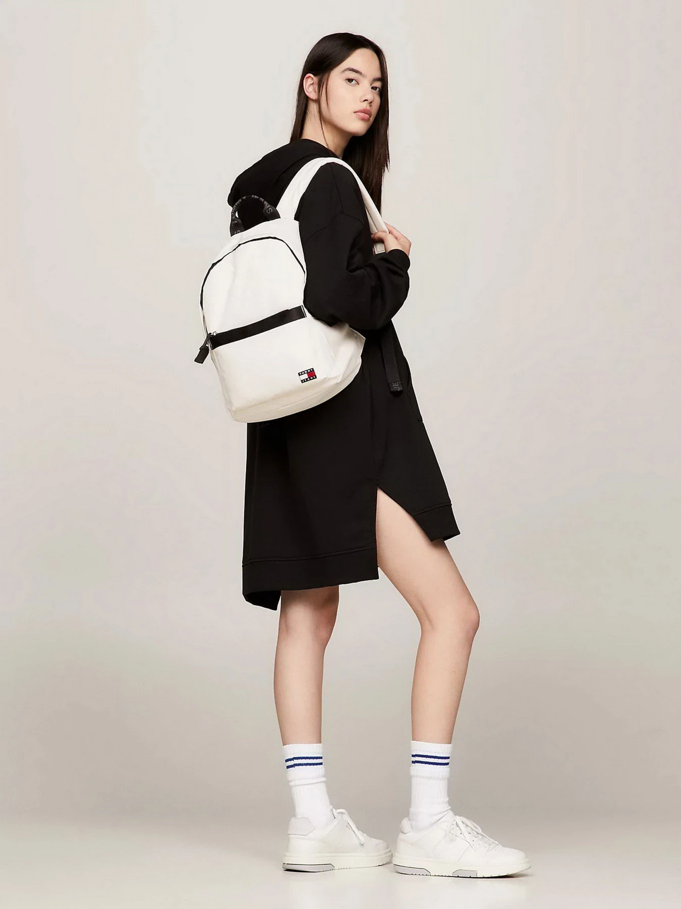 Рюкзаки Tommy Hilfiger модель AW0AW15816-ACG Рюкзаки Tommy Hilfiger модель AW0AW15816-ACG Фото