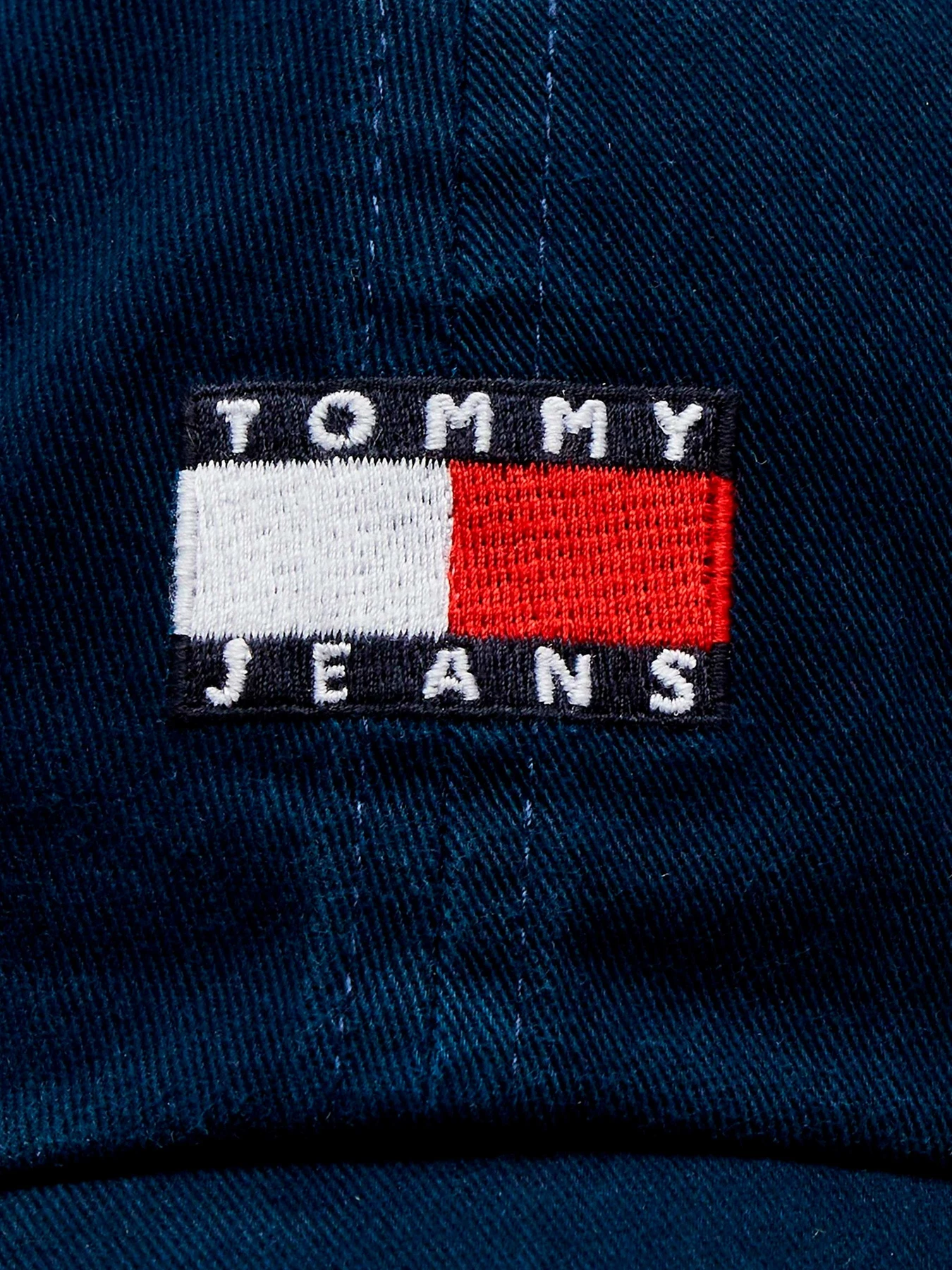 Шапки и кепки Tommy Hilfiger модель AM0AM12020-C1G Шапки и кепки Tommy Hilfiger модель AM0AM12020-C1G Фото