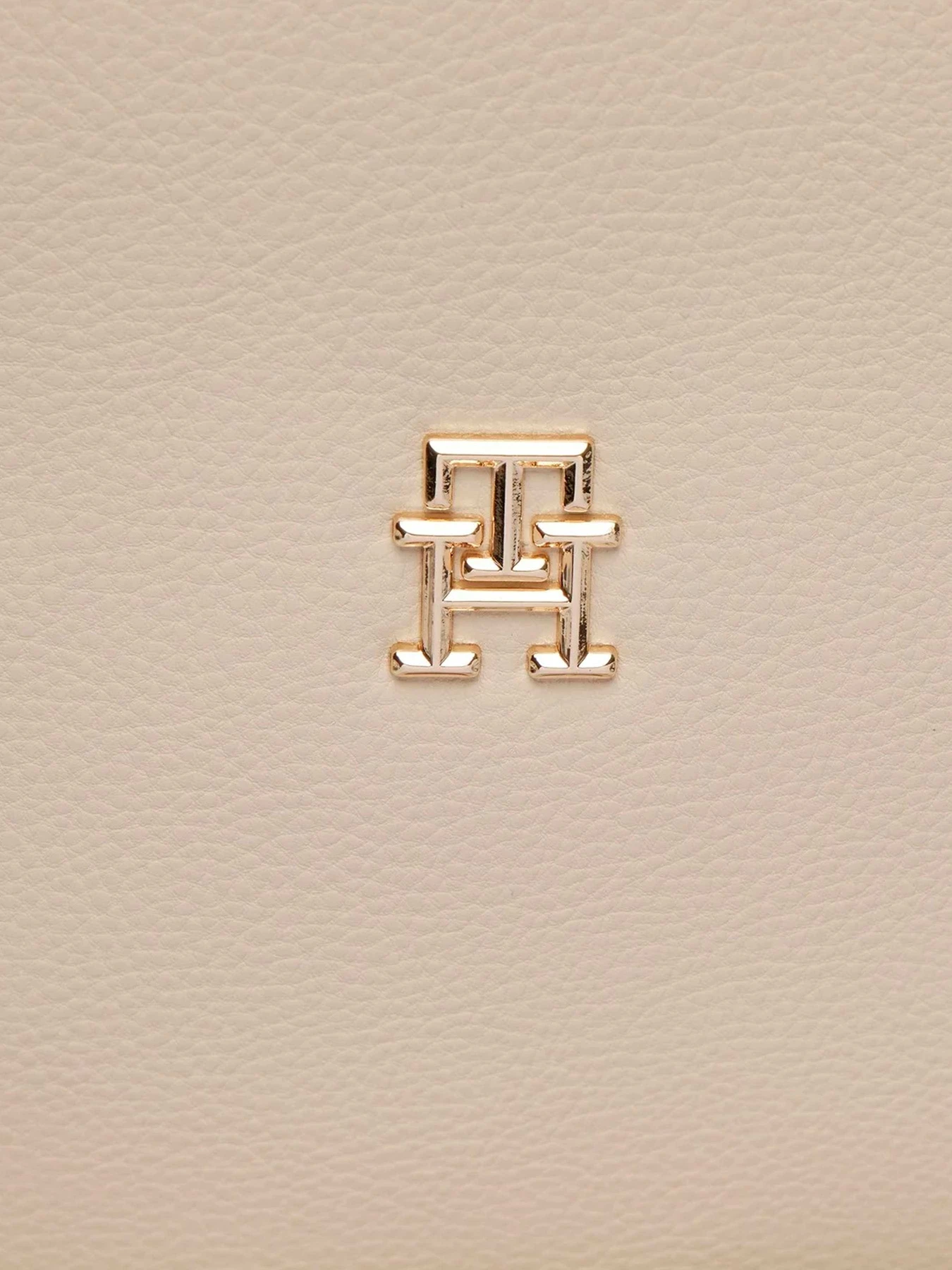 Рюкзаки Tommy Hilfiger модель AW0AW15719-AES Рюкзаки Tommy Hilfiger модель AW0AW15719-AES Фото
