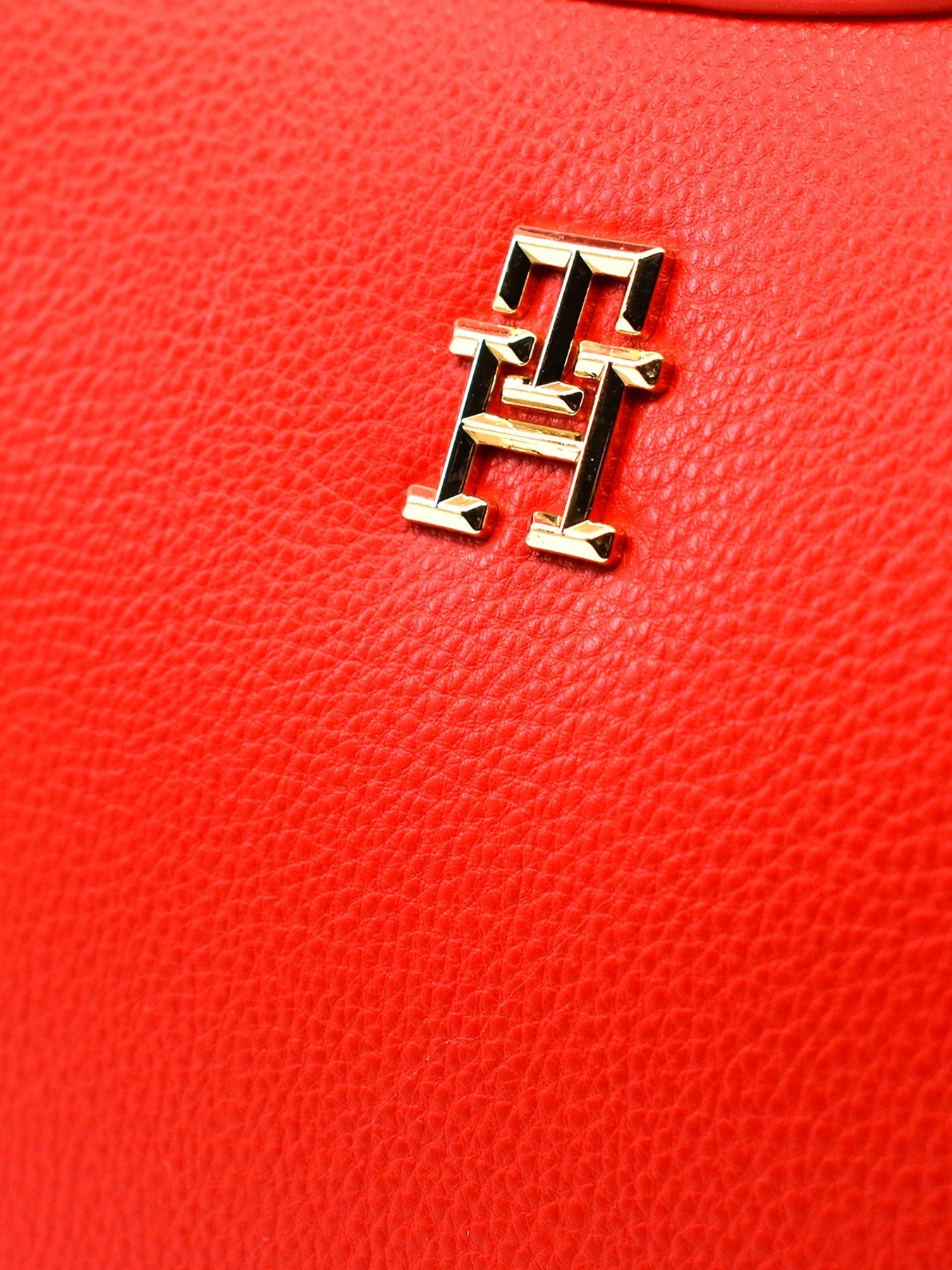 Сумки Tommy Hilfiger модель AW0AW16088-XND Сумки Tommy Hilfiger модель AW0AW16088-XND Фото