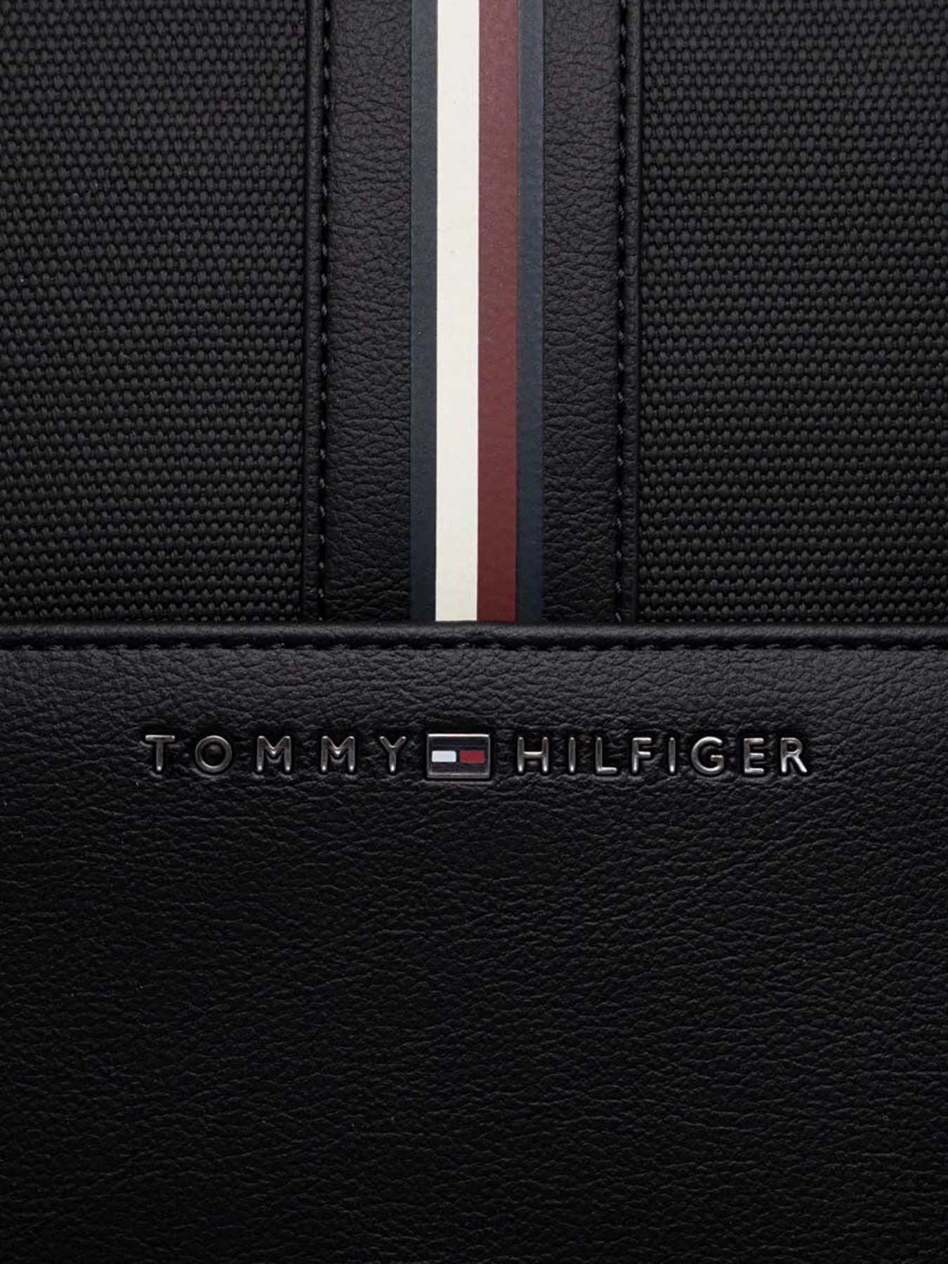 Рюкзаки Tommy Hilfiger модель AM0AM11828-BDS Рюкзаки Tommy Hilfiger модель AM0AM11828-BDS Фото