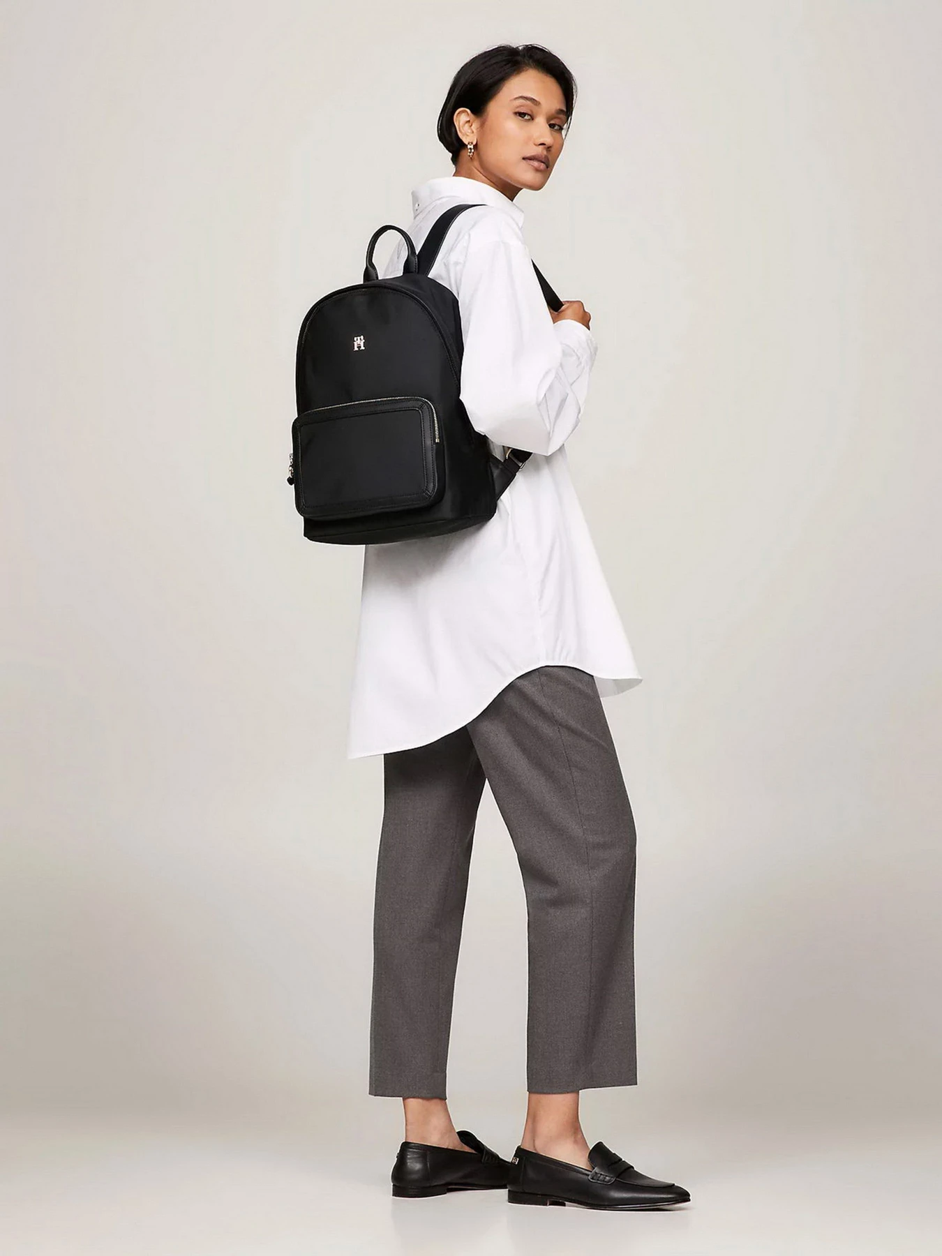 Рюкзаки Tommy Hilfiger модель AW0AW15718-BDS Рюкзаки Tommy Hilfiger модель AW0AW15718-BDS Фото