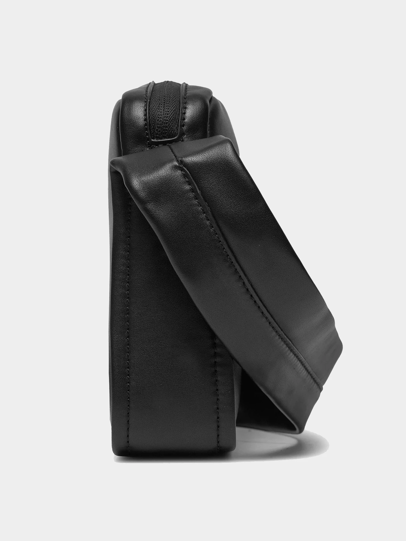 Сумки Calvin Klein модель K60K611468-BEH Сумки Calvin Klein модель K60K611468-BEH Фото
