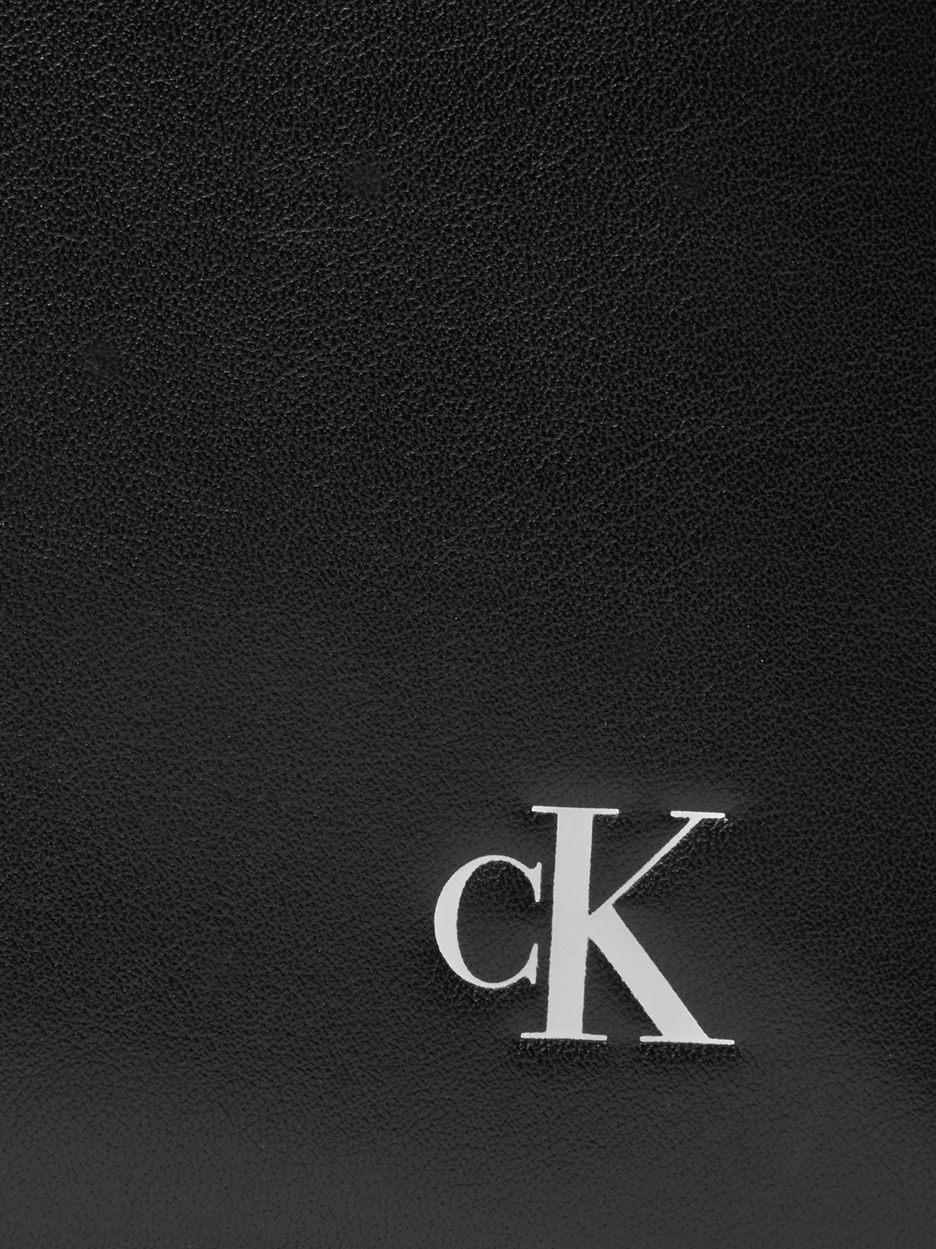Сумки Calvin Klein модель K60K611468-BEH Сумки Calvin Klein модель K60K611468-BEH Фото