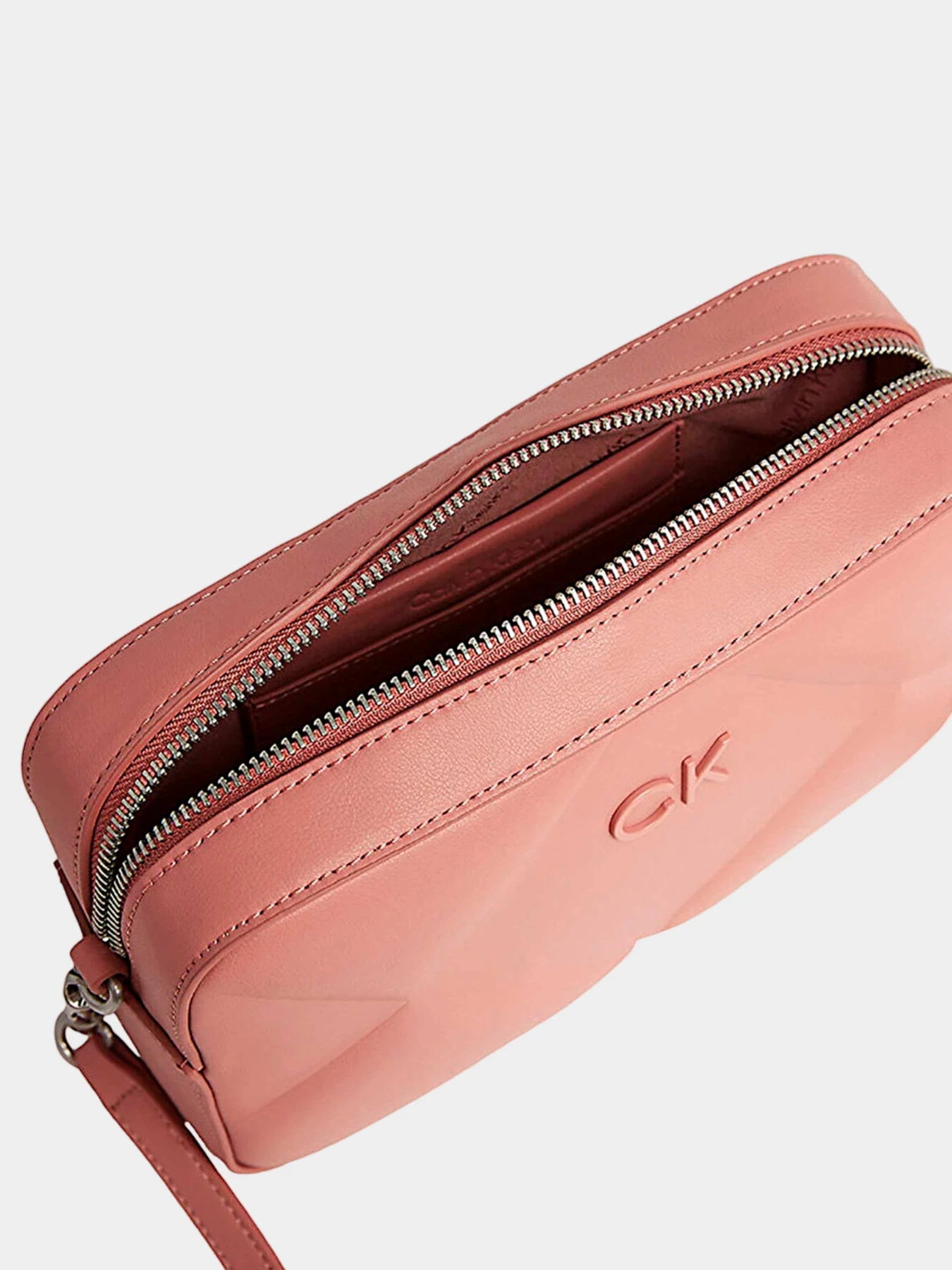 Сумки Calvin Klein модель K60K610767-VB8 Сумки Calvin Klein модель K60K610767-VB8 Фото