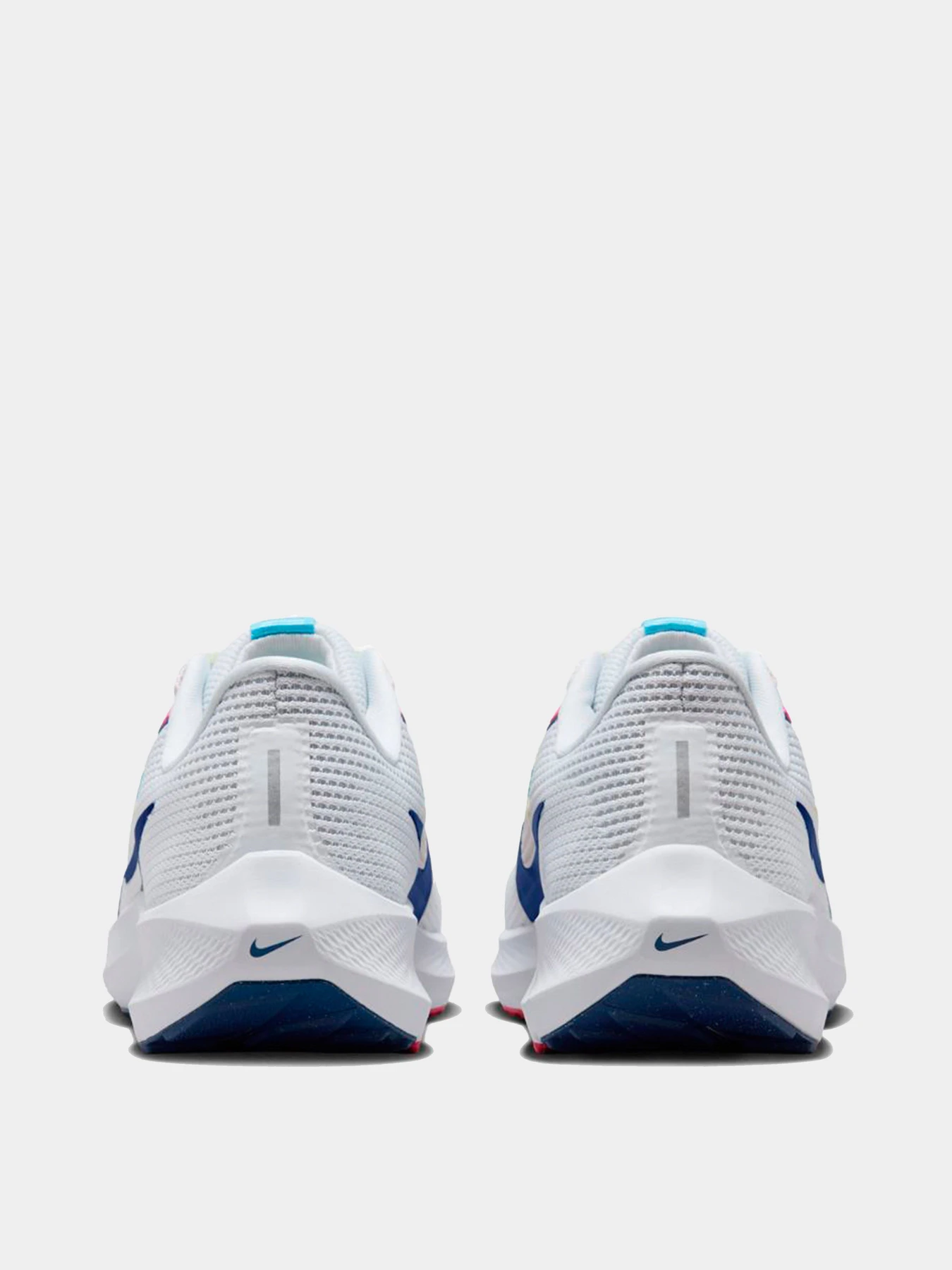 Кроссовки NIKE модель DV3854-105 Кроссовки NIKE модель DV3854-105 Фото