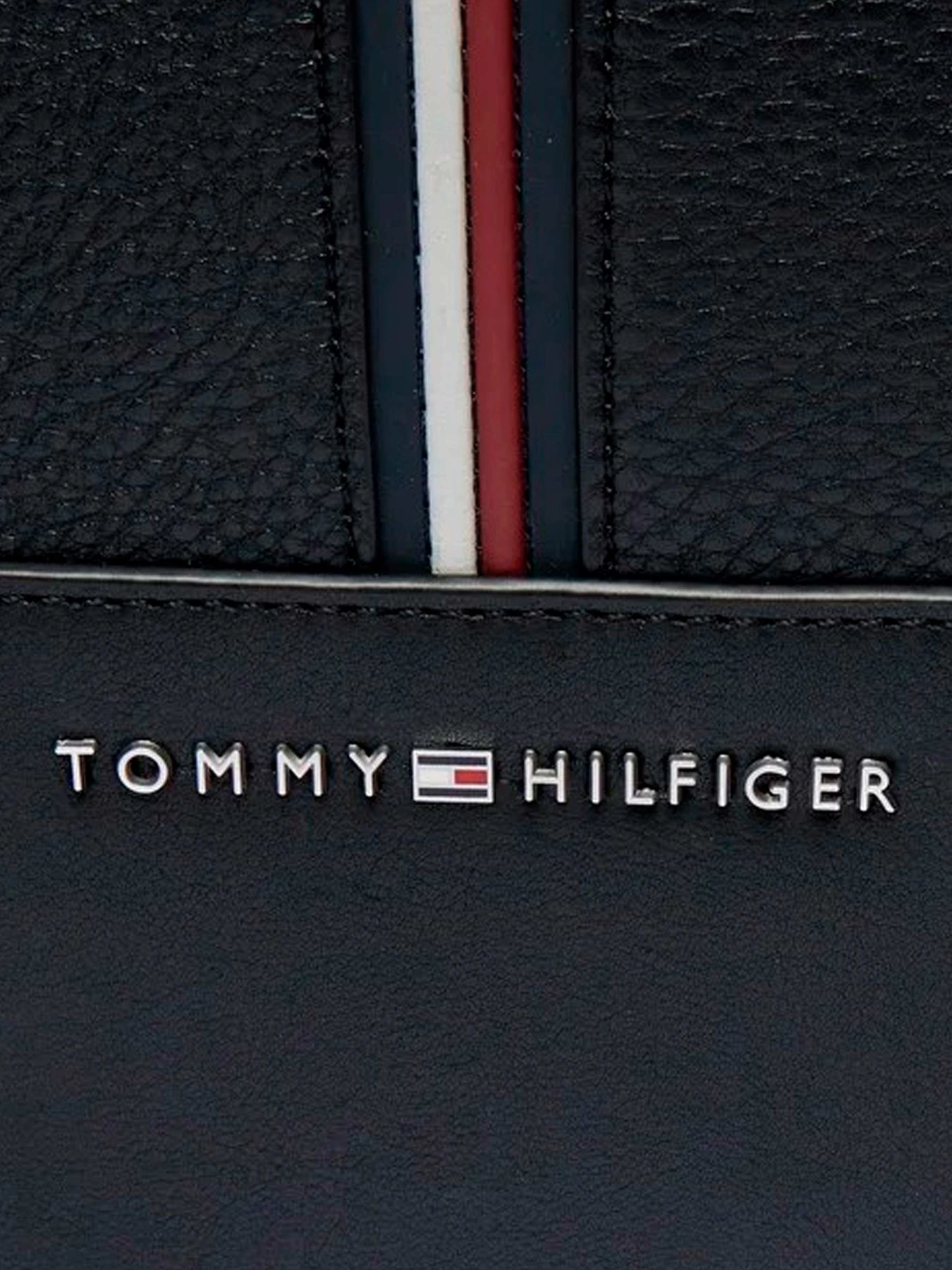 Рюкзаки Tommy Hilfiger модель AM0AM11778-BDS Рюкзаки Tommy Hilfiger модель AM0AM11778-BDS Фото