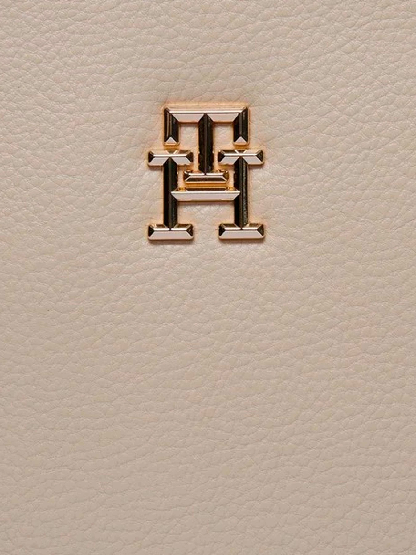 Сумки Tommy Hilfiger модель AW0AW15721-AES Фото