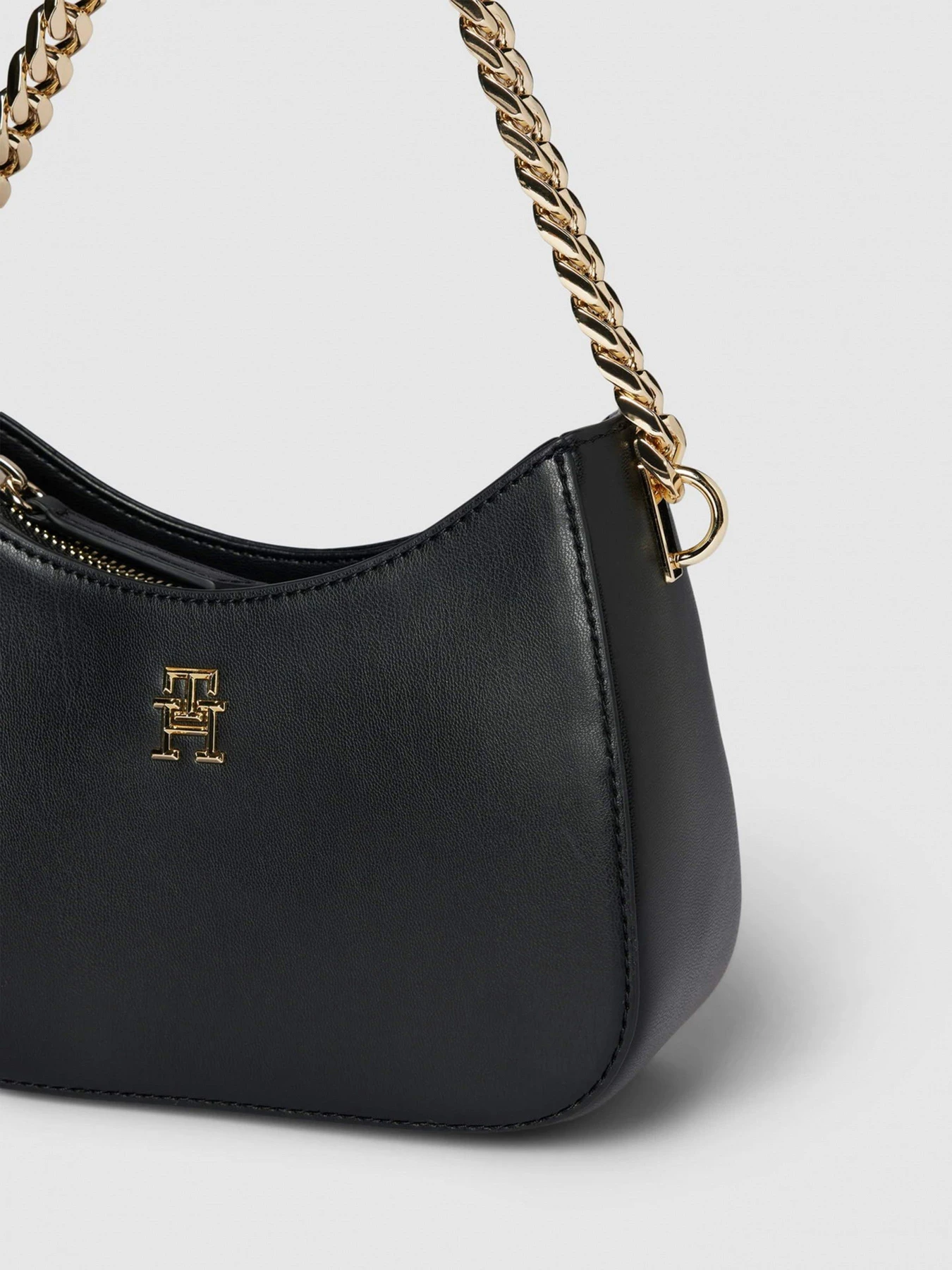 Сумки Tommy Hilfiger модель AW0AW16079-BDS Фото