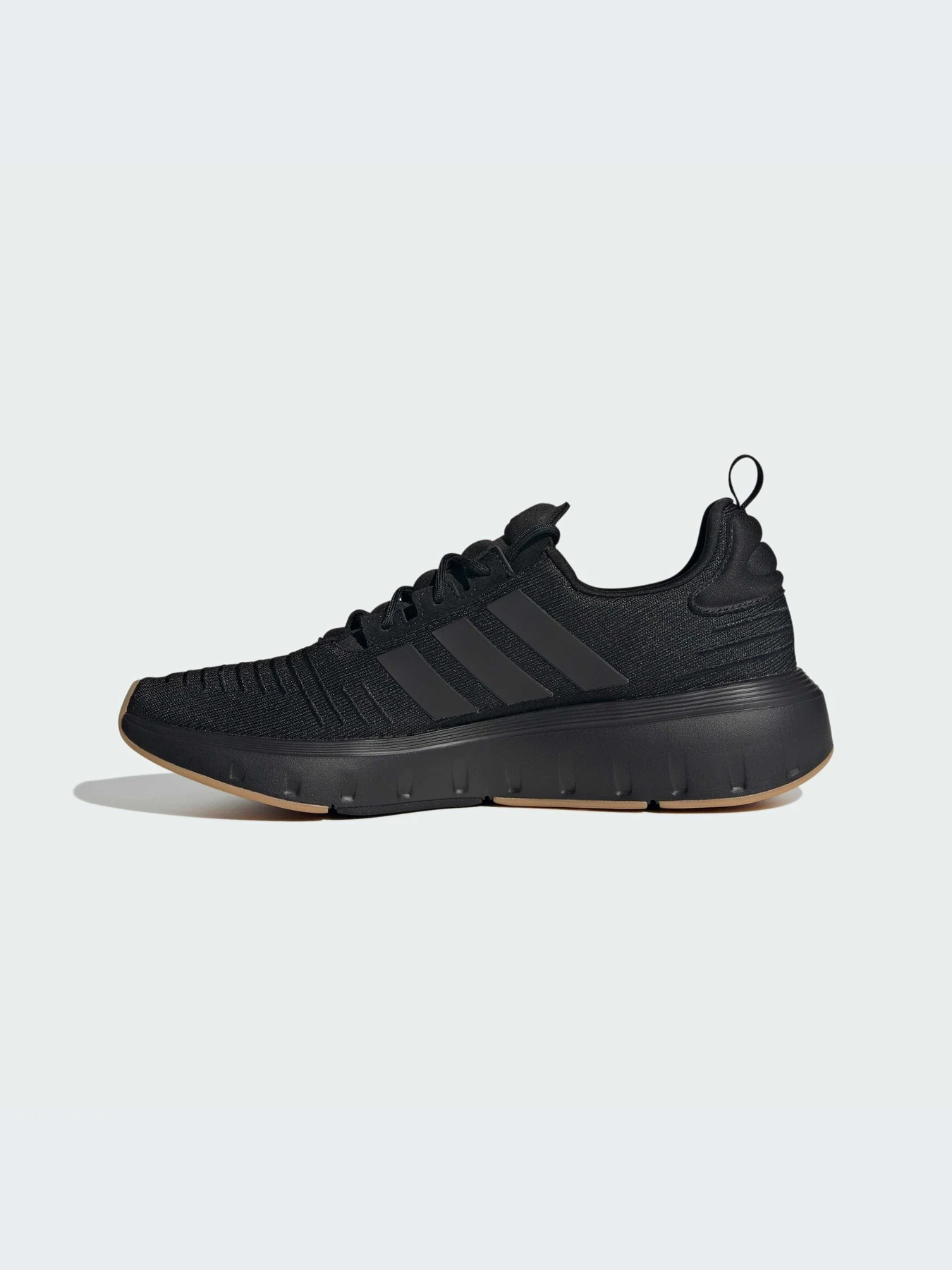 Кроссовки Adidas Swift модель IG4704-KZ Кроссовки Adidas Swift модель IG4704-KZ Фото