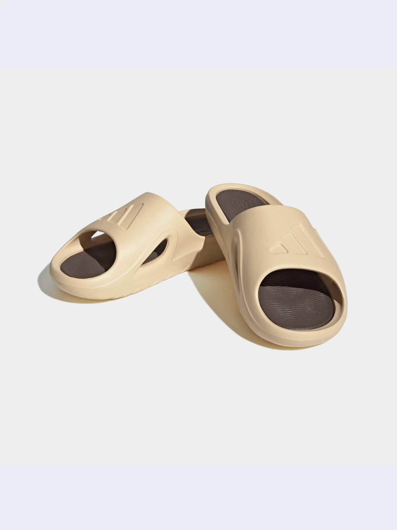 Шлёпанцы Adidas модель HP9415-KZ Шлёпанцы Adidas модель HP9415-KZ Фото
