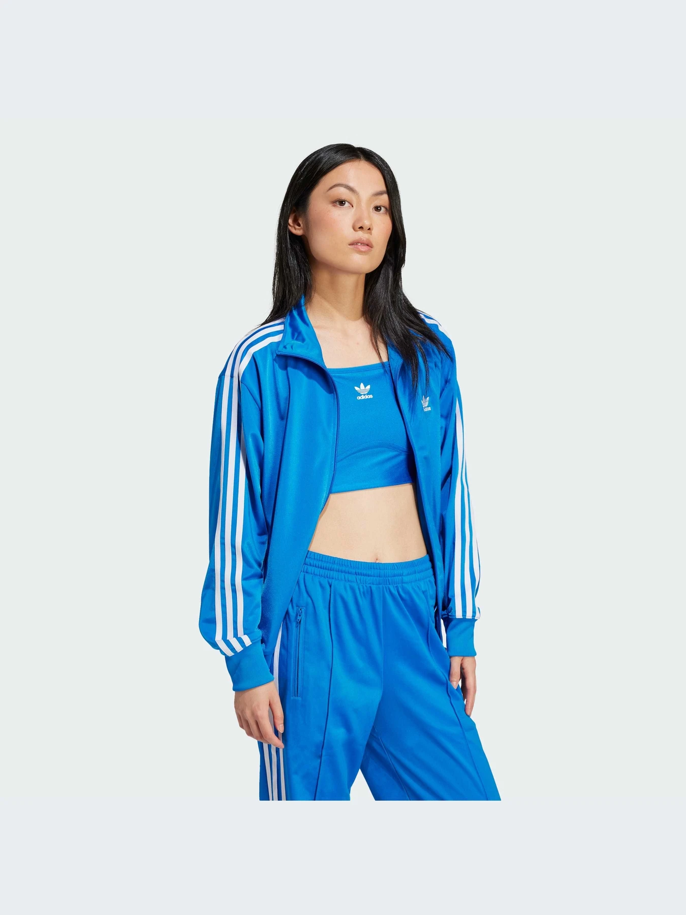 Худи и свитшоты Adidas модель IP0603-KZ Худи и свитшоты Adidas модель IP0603-KZ Фото
