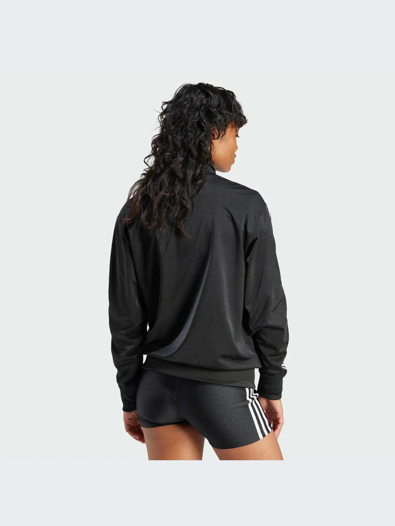 Худи и свитшоты Adidas Adicolor модель IT7405-KZ Худи и свитшоты Adidas Adicolor модель IT7405-KZ Фото