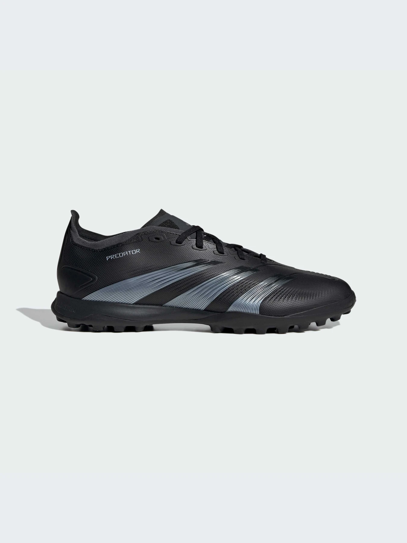 Кроссовки Adidas Predator модель IE2614-KZ Кроссовки Adidas Predator модель IE2614-KZ Фото