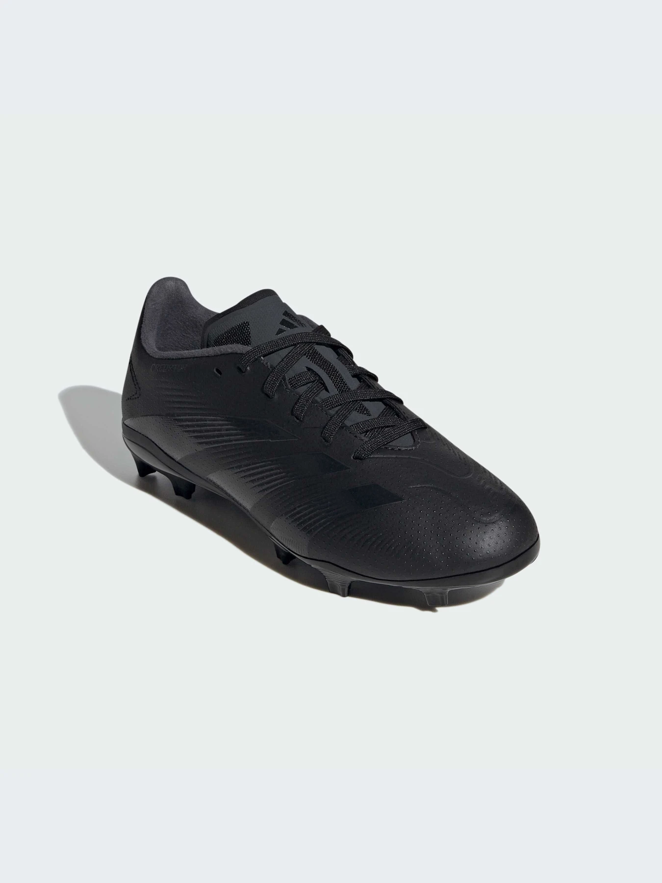 Кроссовки Adidas Predator модель IG7750-KZ Кроссовки Adidas Predator модель IG7750-KZ Фото