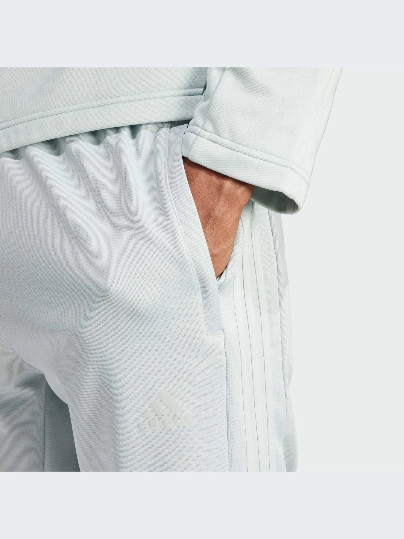 Брюки Adidas Tiro модель IM2937-KZ Брюки Adidas Tiro модель IM2937-KZ Фото