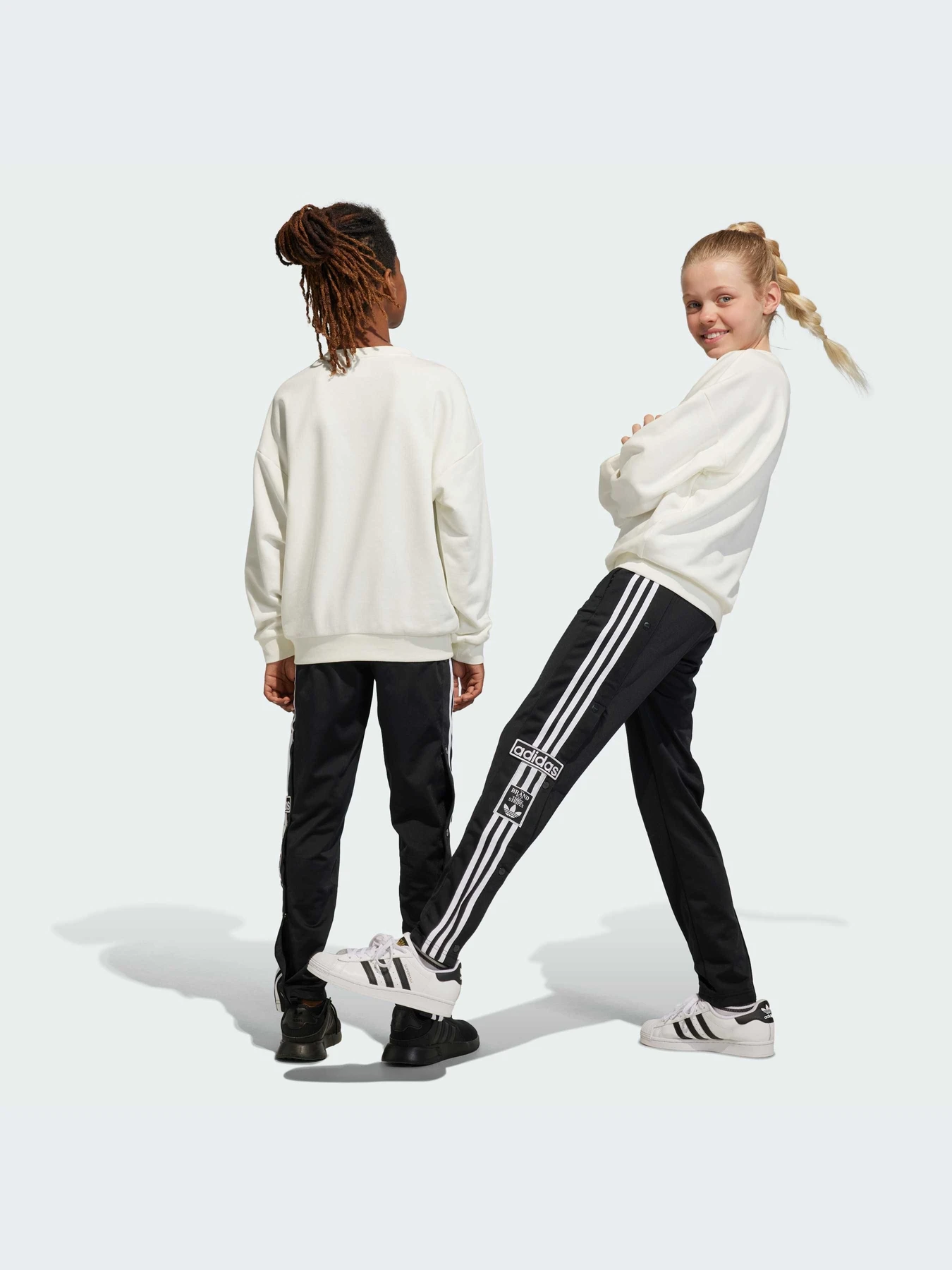 Брюки Adidas Adicolor модель IM3903-KZ Брюки Adidas Adicolor модель IM3903-KZ Фото