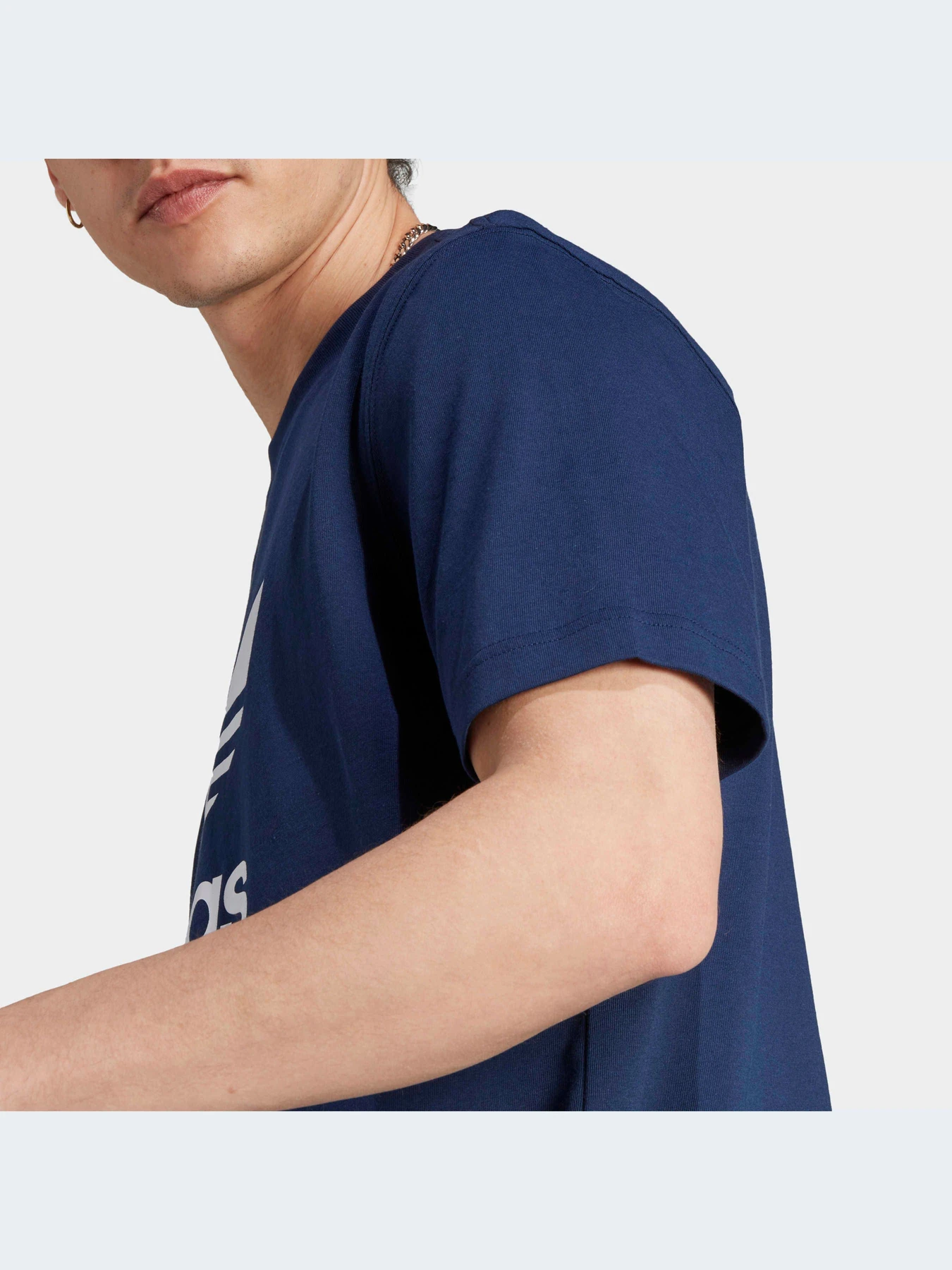 Футболки и поло Adidas Adicolor модель IM4495-KZ Футболки и поло Adidas Adicolor модель IM4495-KZ Фото