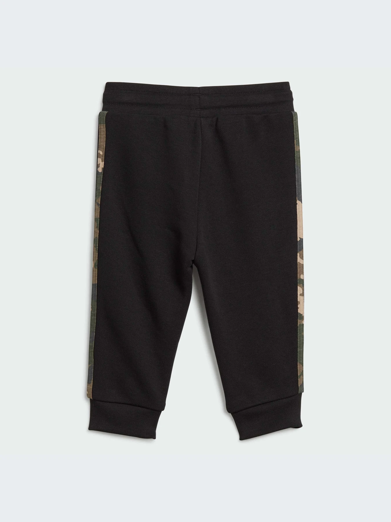 Костюмы Adidas модель IP0256-KZ Костюмы Adidas модель IP0256-KZ Фото