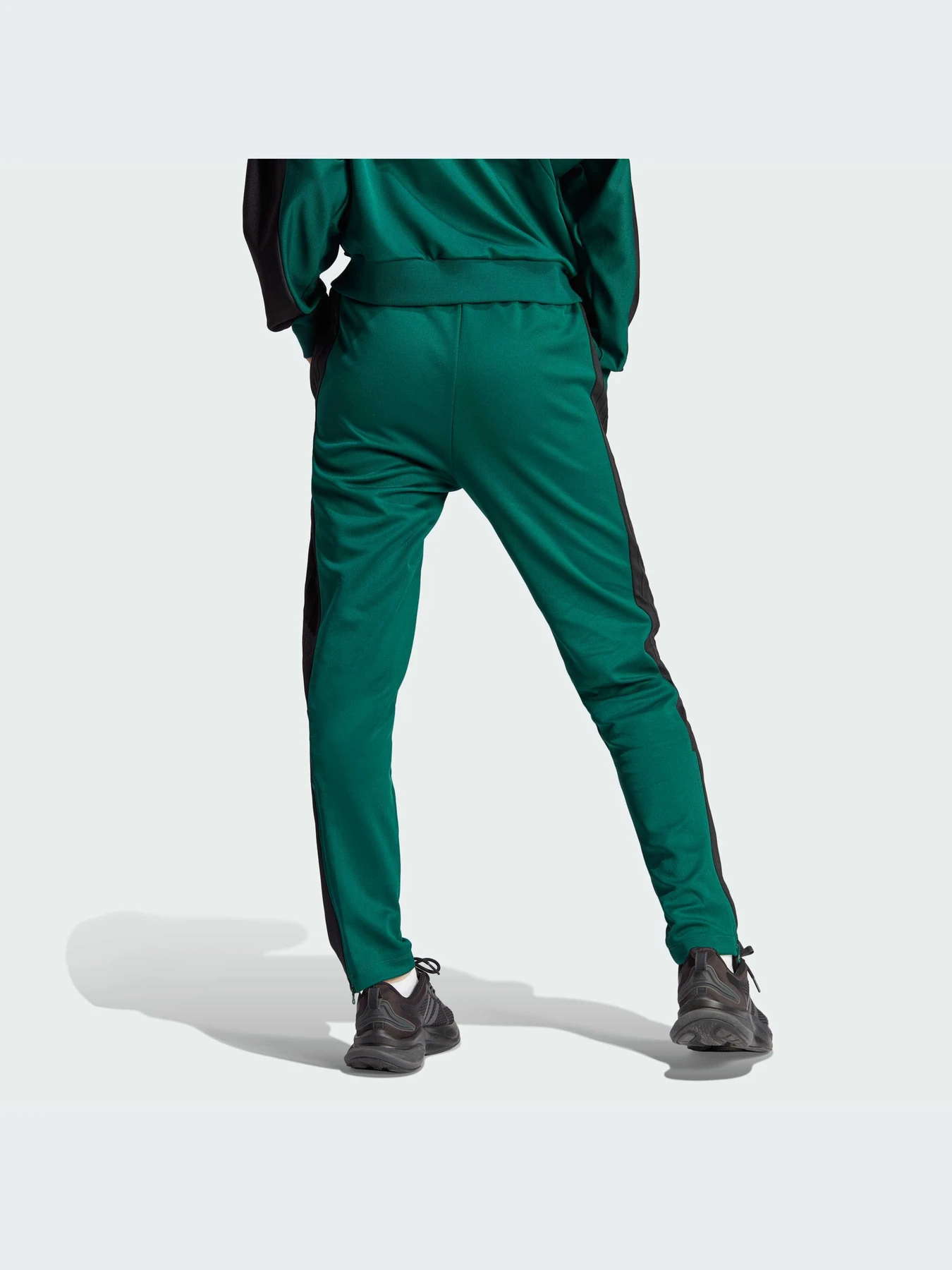 Брюки Adidas Tiro модель IM4999-KZ Брюки Adidas Tiro модель IM4999-KZ Фото