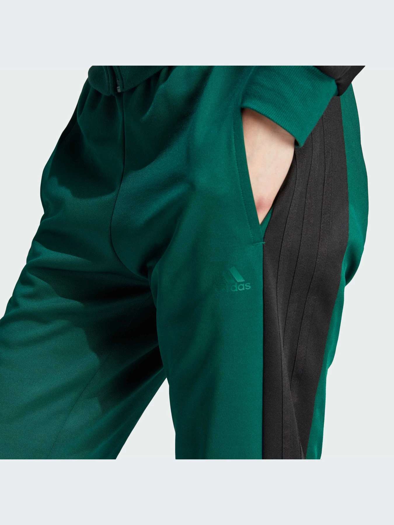 Брюки Adidas Tiro модель IM4999-KZ Брюки Adidas Tiro модель IM4999-KZ Фото