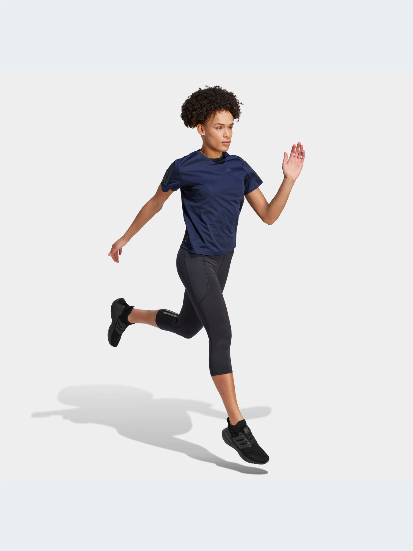 Футболки и поло Adidas модель IL4130-KZ Футболки и поло Adidas модель IL4130-KZ Фото