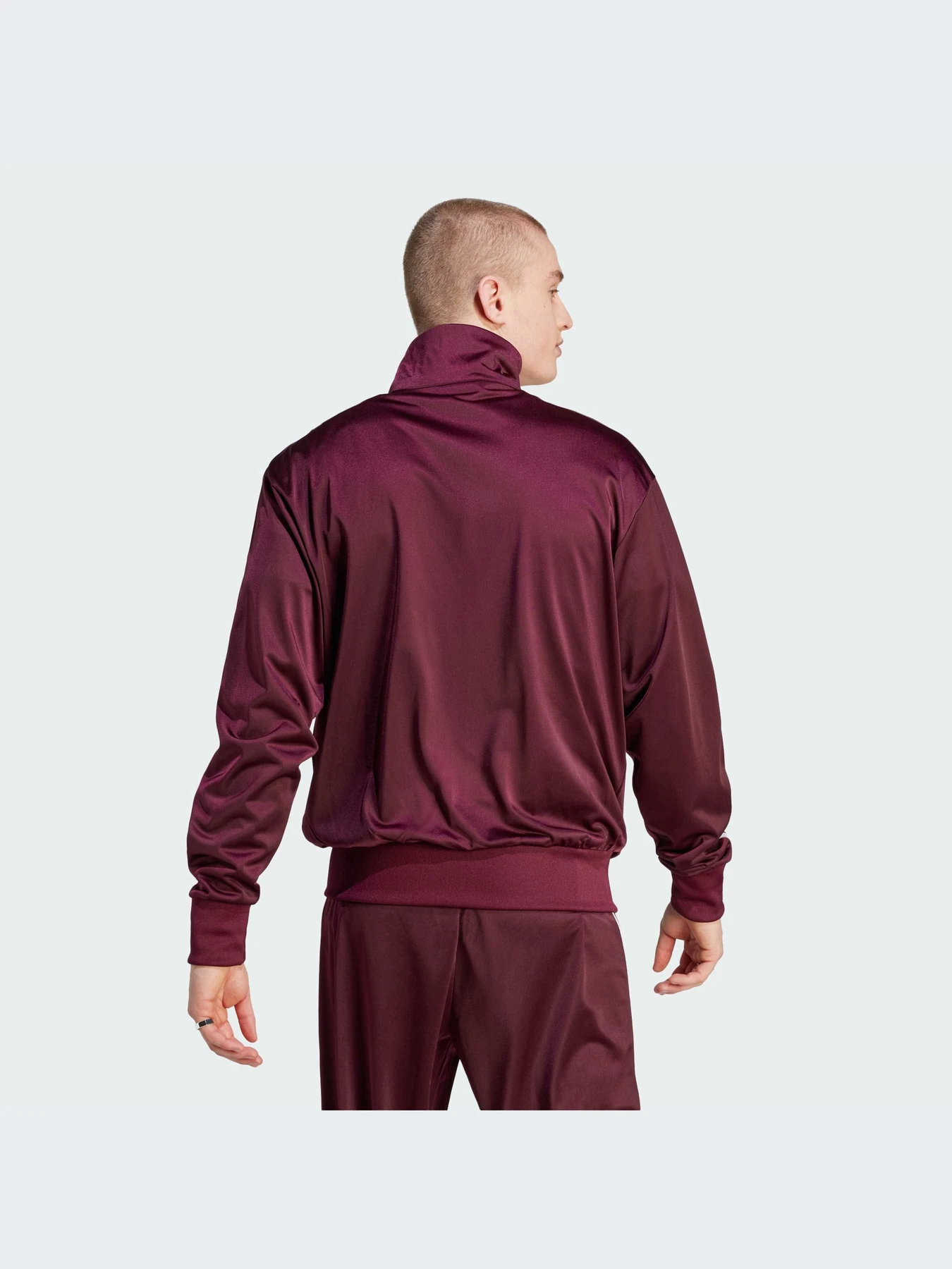 Худи и свитшоты Adidas Adicolor модель IN4683-KZ Худи и свитшоты Adidas Adicolor модель IN4683-KZ Фото
