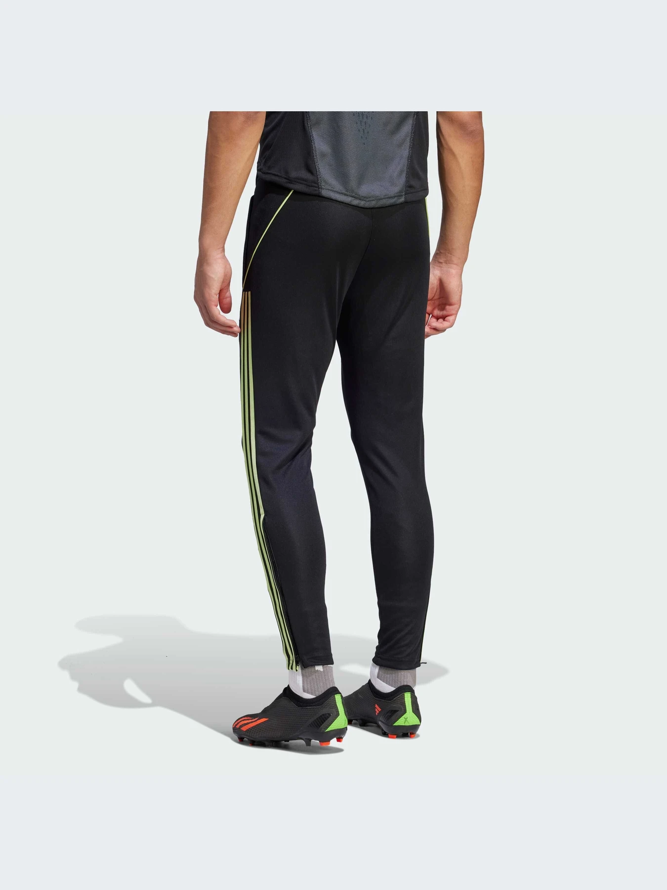Брюки Adidas Tiro модель IN8174-KZ Брюки Adidas Tiro модель IN8174-KZ Фото