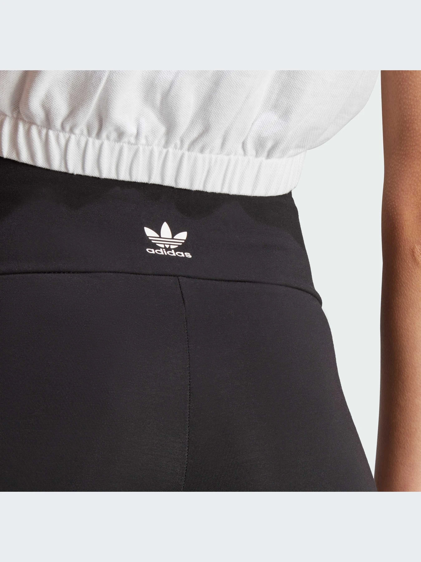 Брюки Adidas Graphics модель IJ7782-KZ Брюки Adidas Graphics модель IJ7782-KZ Фото