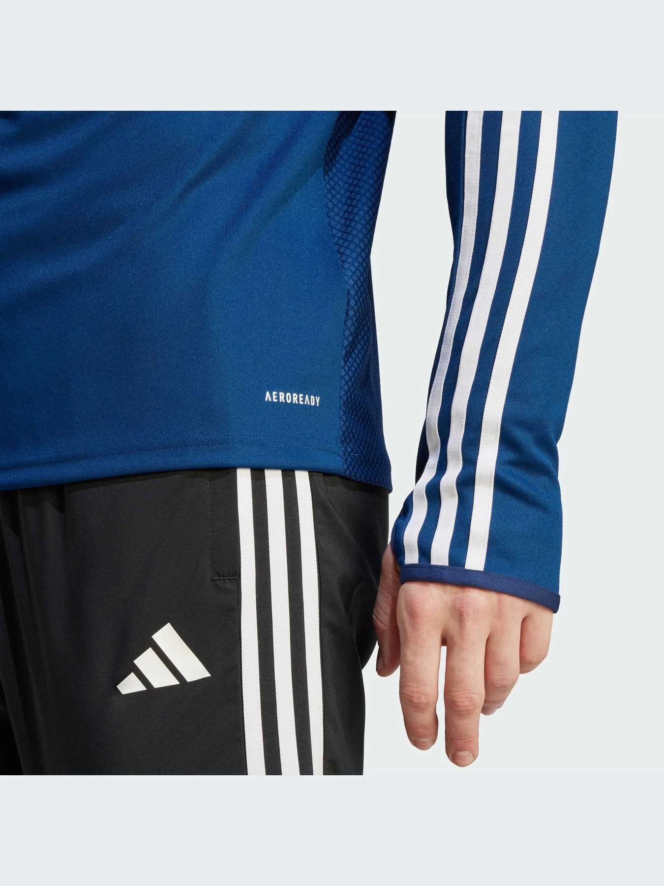 Худи и свитшоты Adidas Tiro модель IN8178-KZ Худи и свитшоты Adidas Tiro модель IN8178-KZ Фото